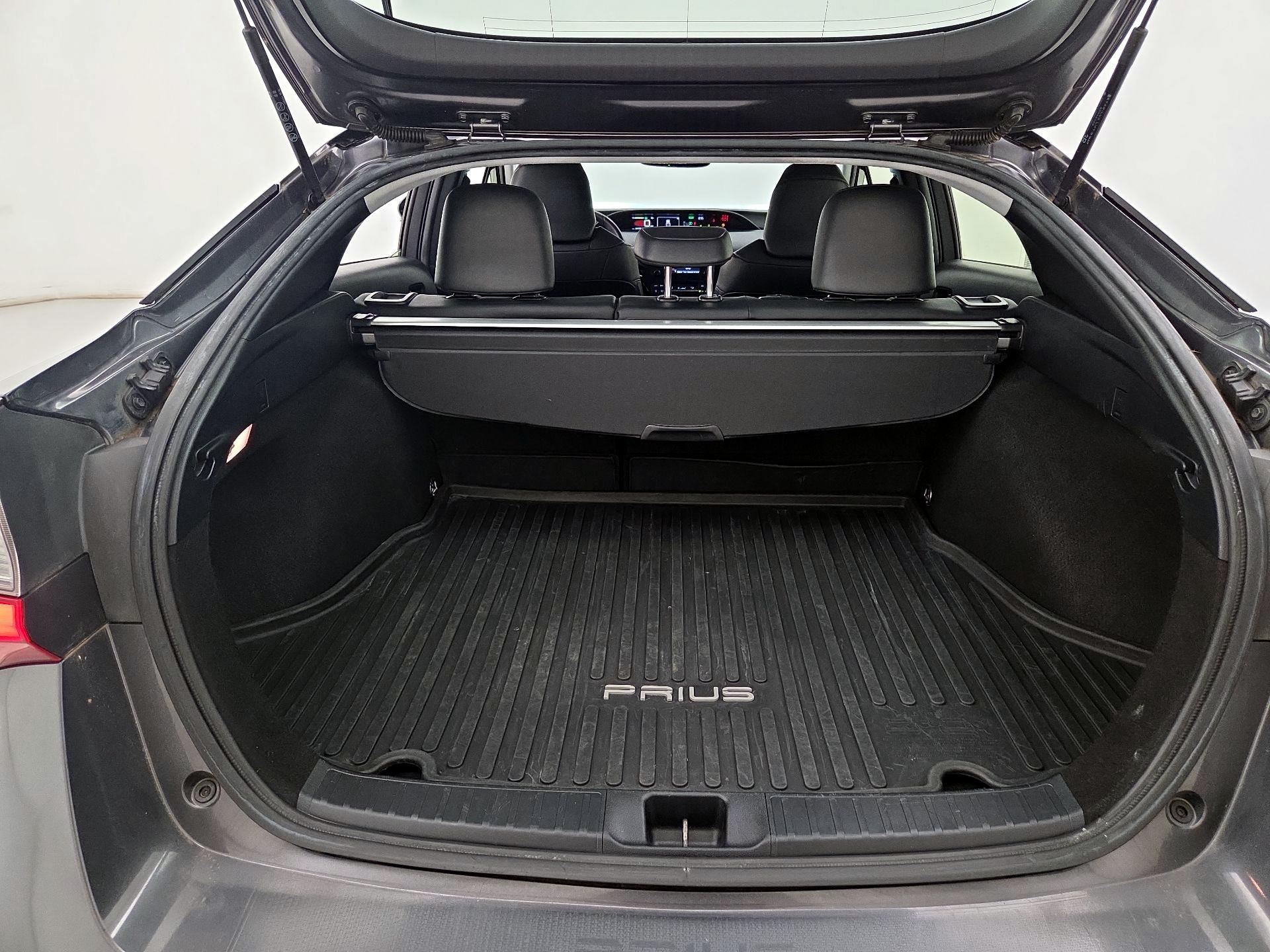 Thumbnail: 2019 Toyota Prius - 20