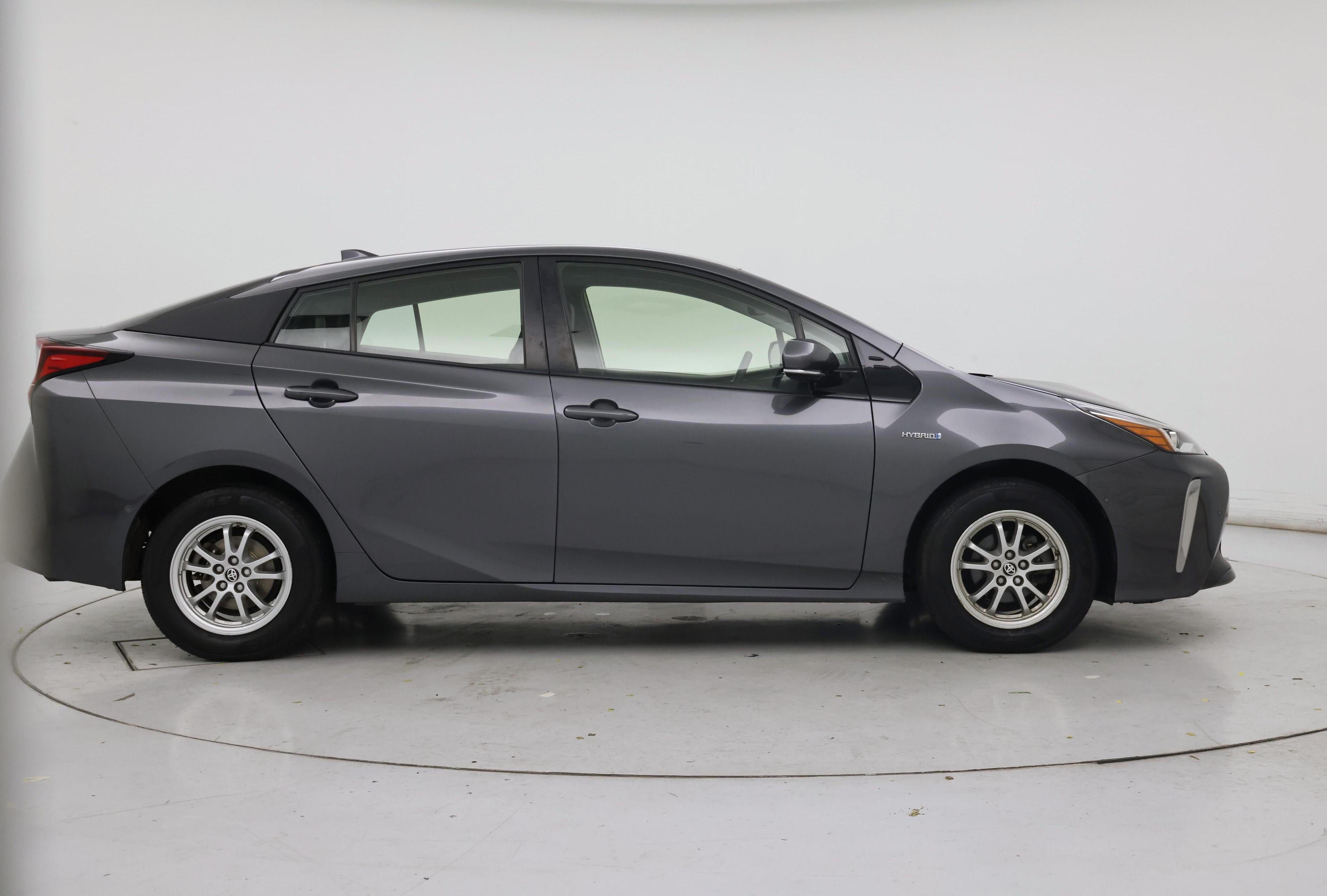 Thumbnail: 2019 Toyota Prius - 7
