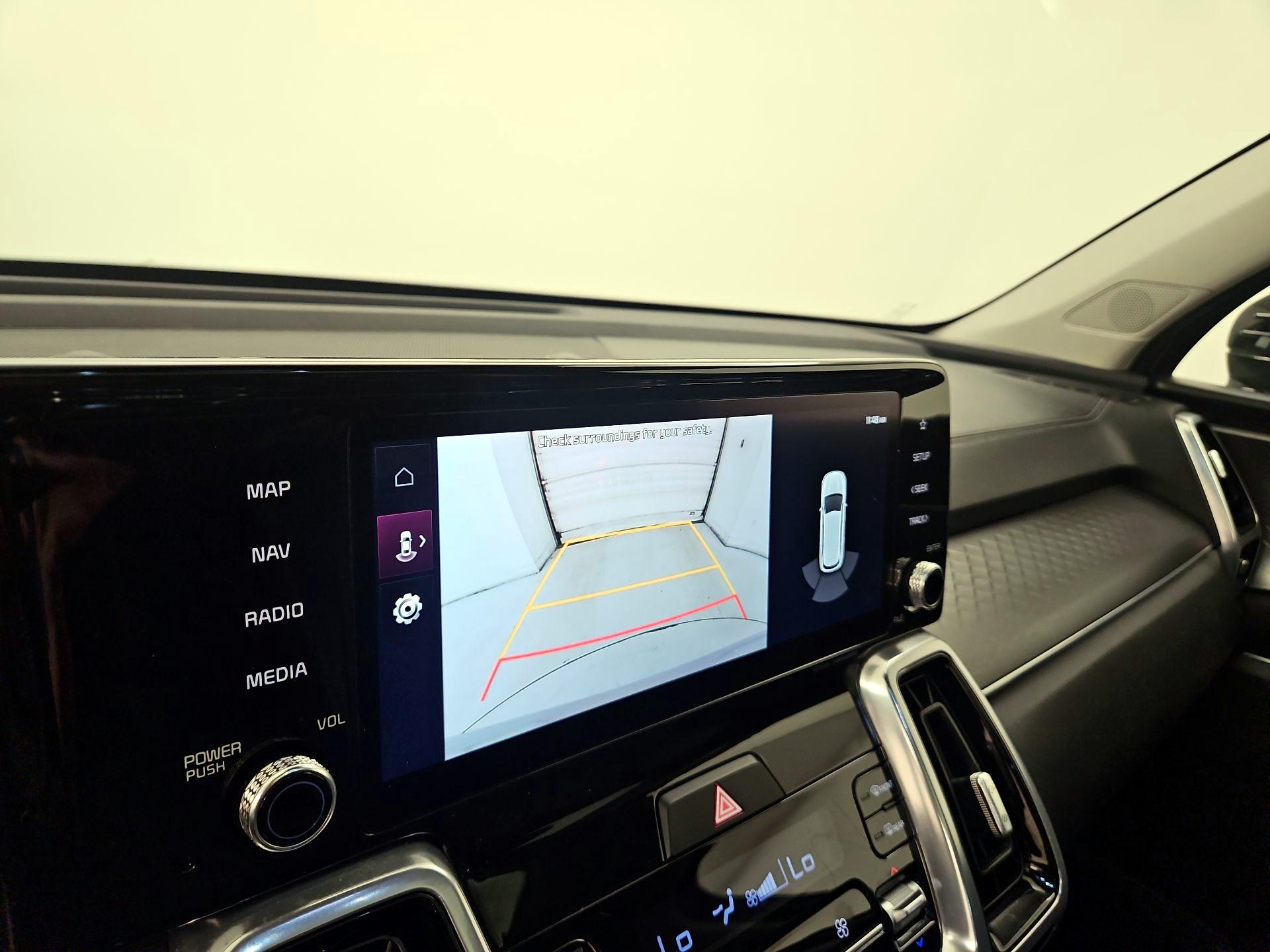 Thumbnail: 2023 Kia Sorento - 14