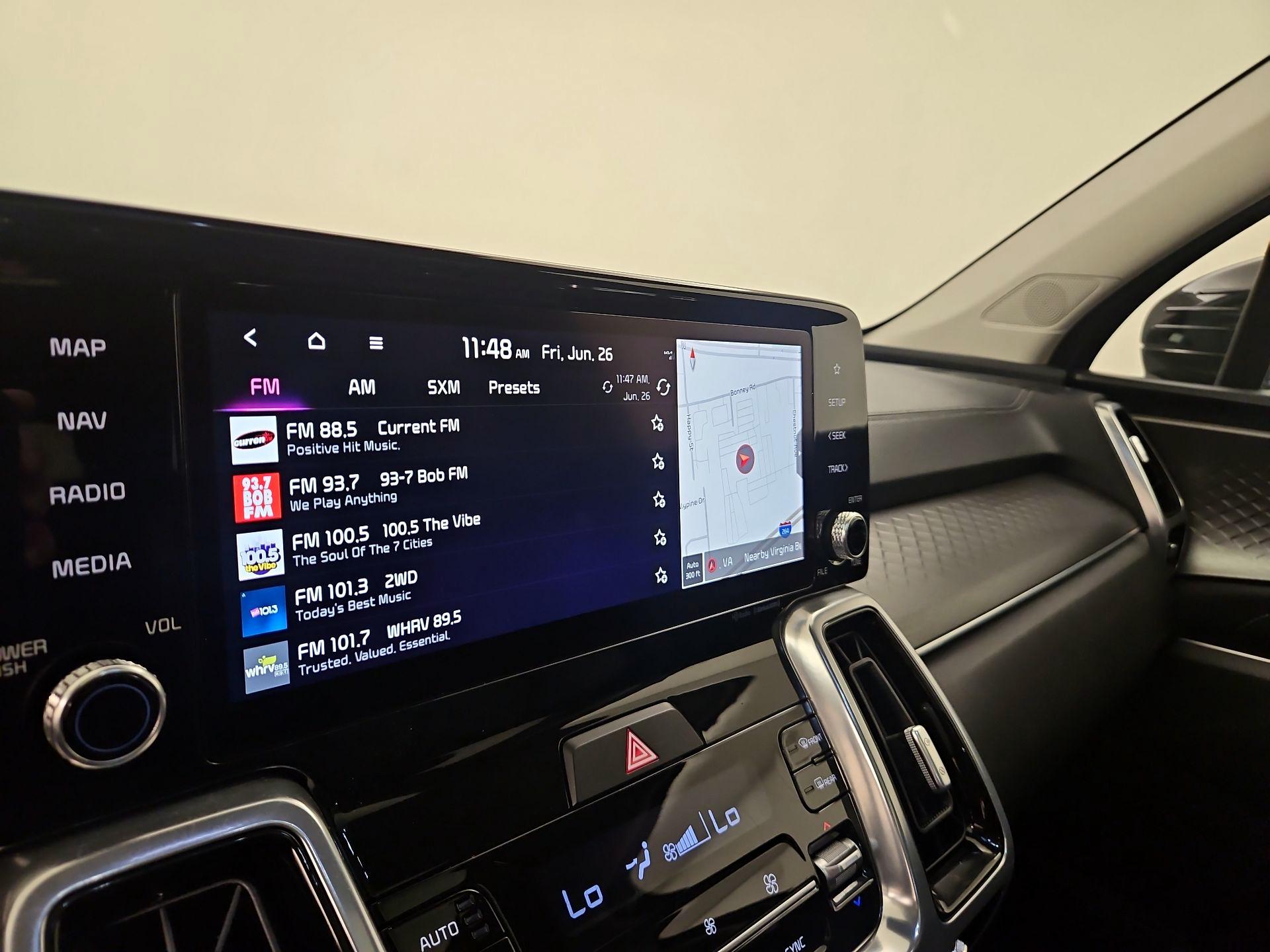 Thumbnail: 2023 Kia Sorento - 15