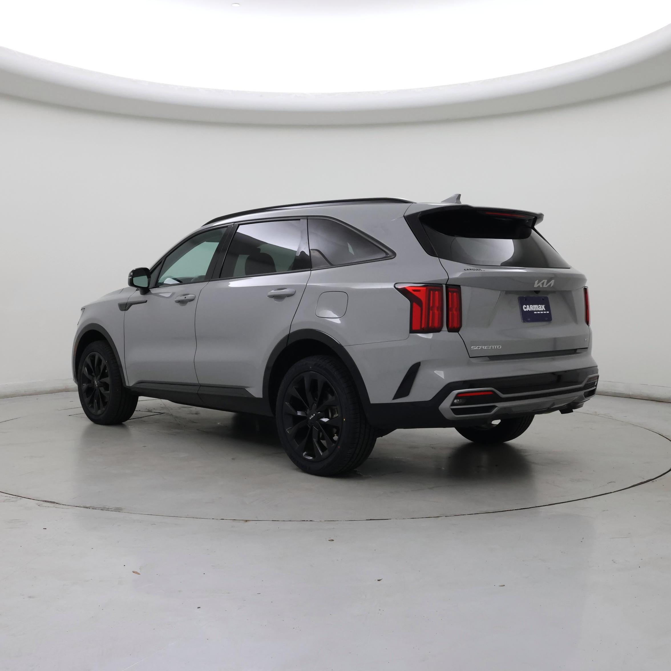 Thumbnail: 2023 Kia Sorento - 2