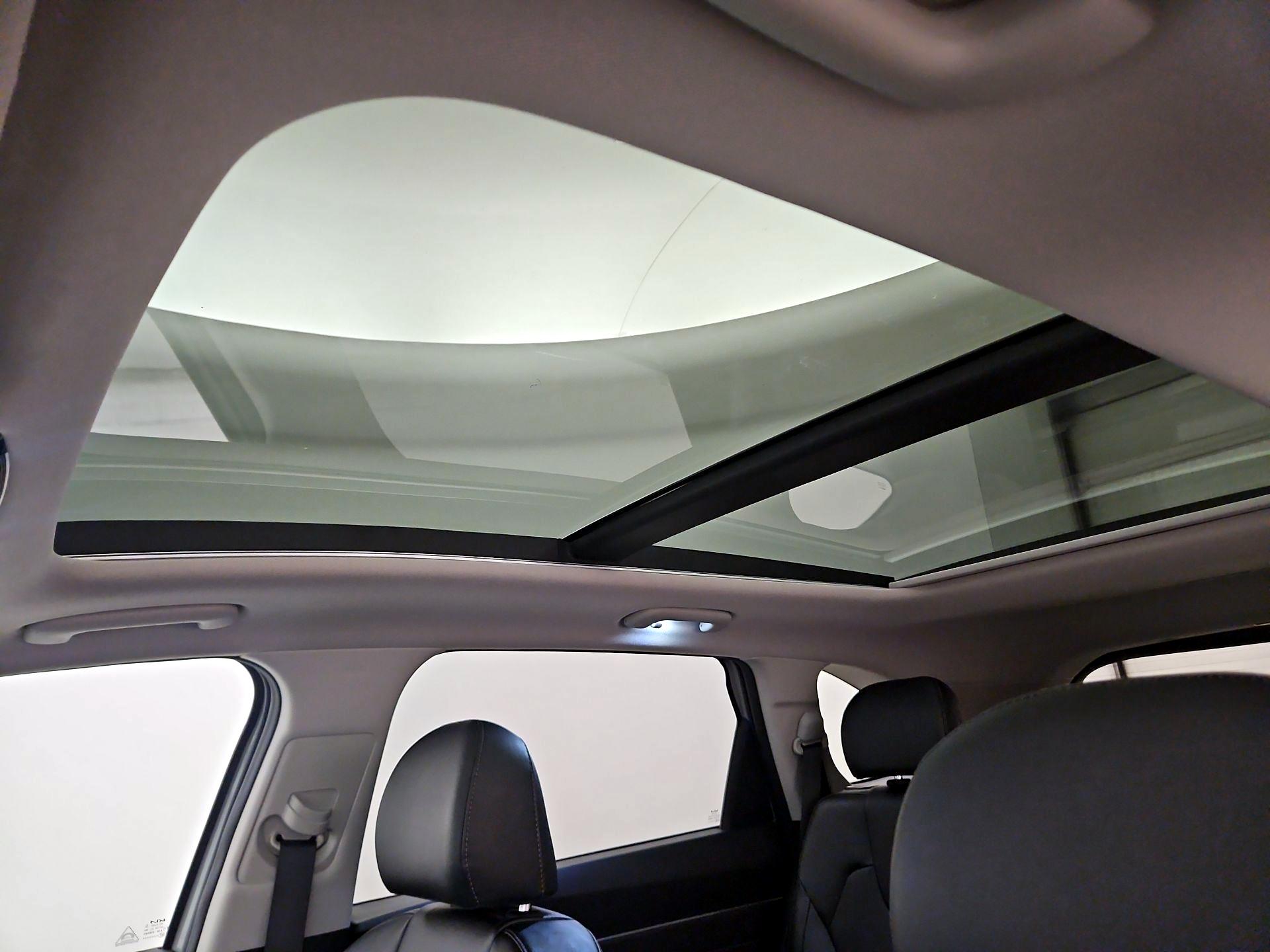 Thumbnail: 2023 Kia Sorento - 19
