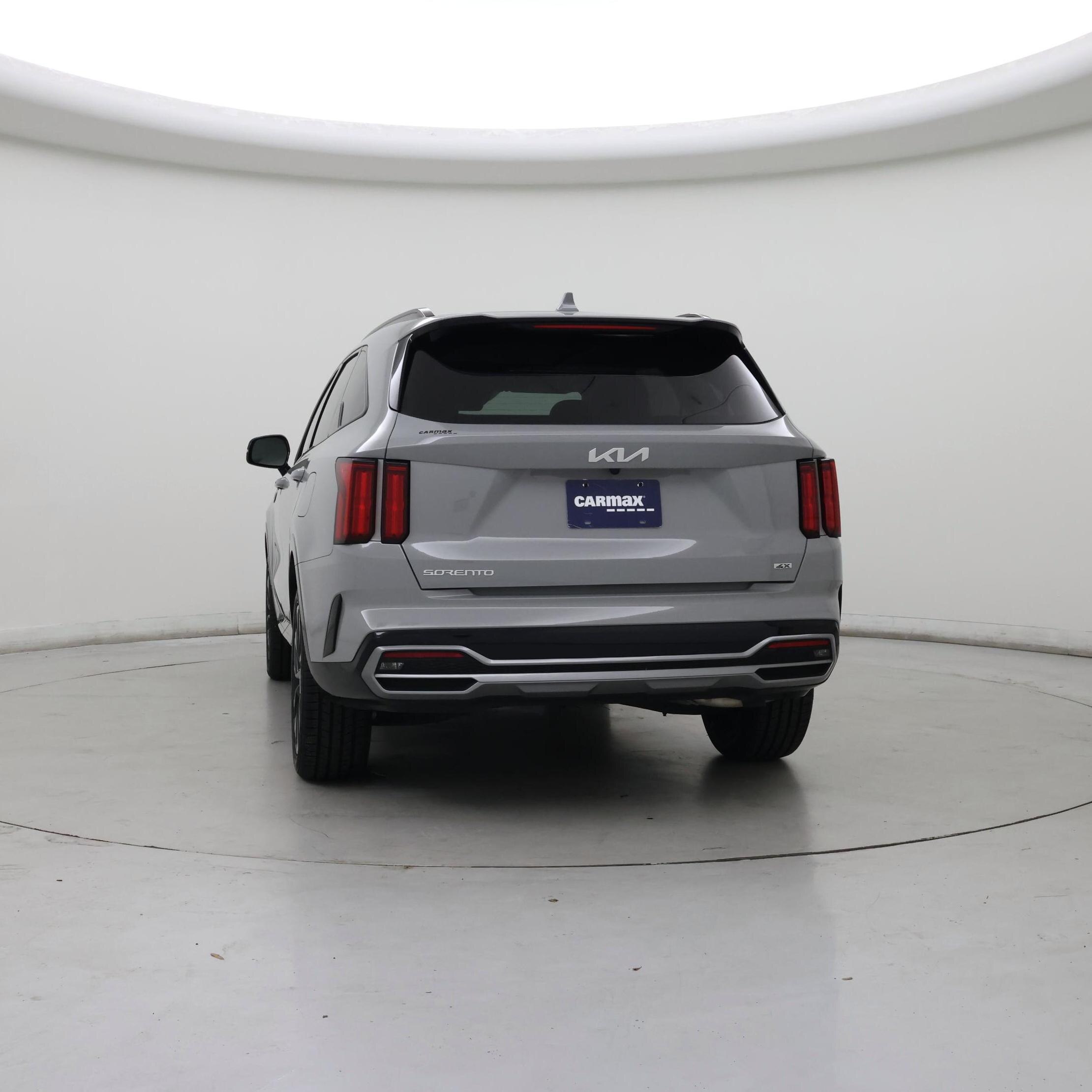 Thumbnail: 2023 Kia Sorento - 6