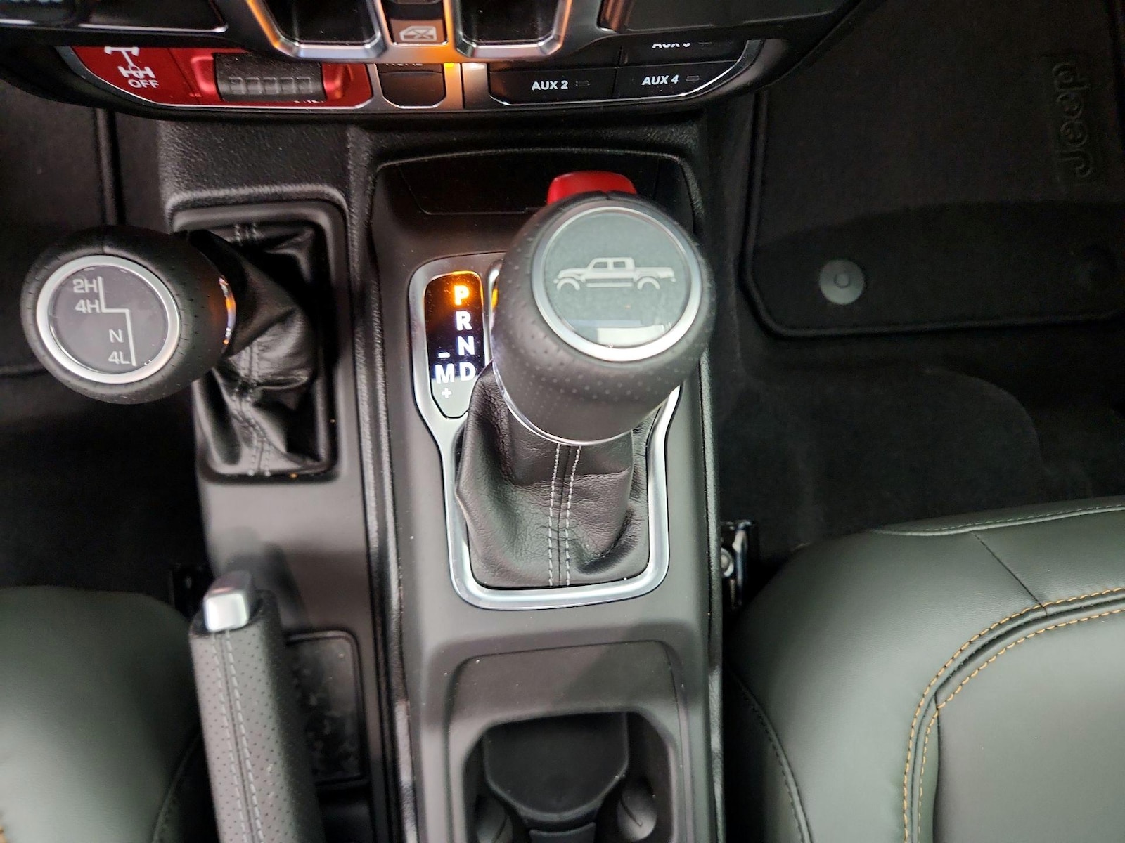 2025 Jeep Gladiator Mojave - Photo 18