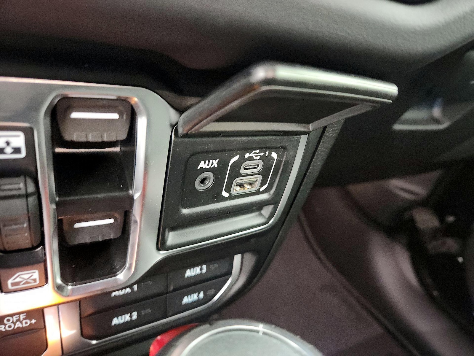 2025 Jeep Gladiator Mojave - Photo 19