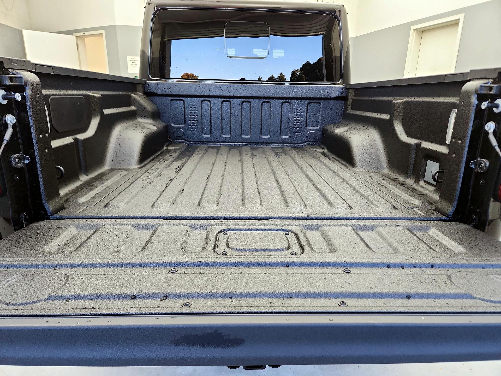 Thumbnail: 2025 Jeep Gladiator - 20