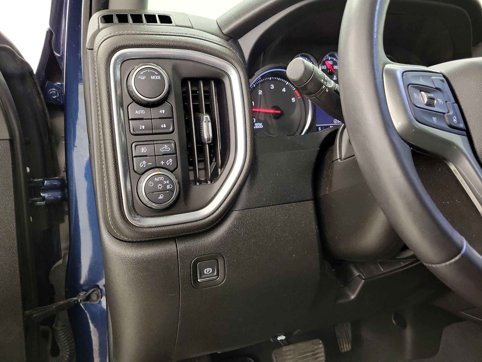 Thumbnail: 2022 Chevrolet Silverado 2500 - 13