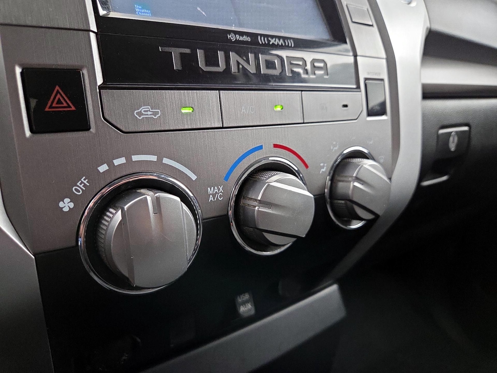 2017 Toyota Tundra SR5 - Photo 17