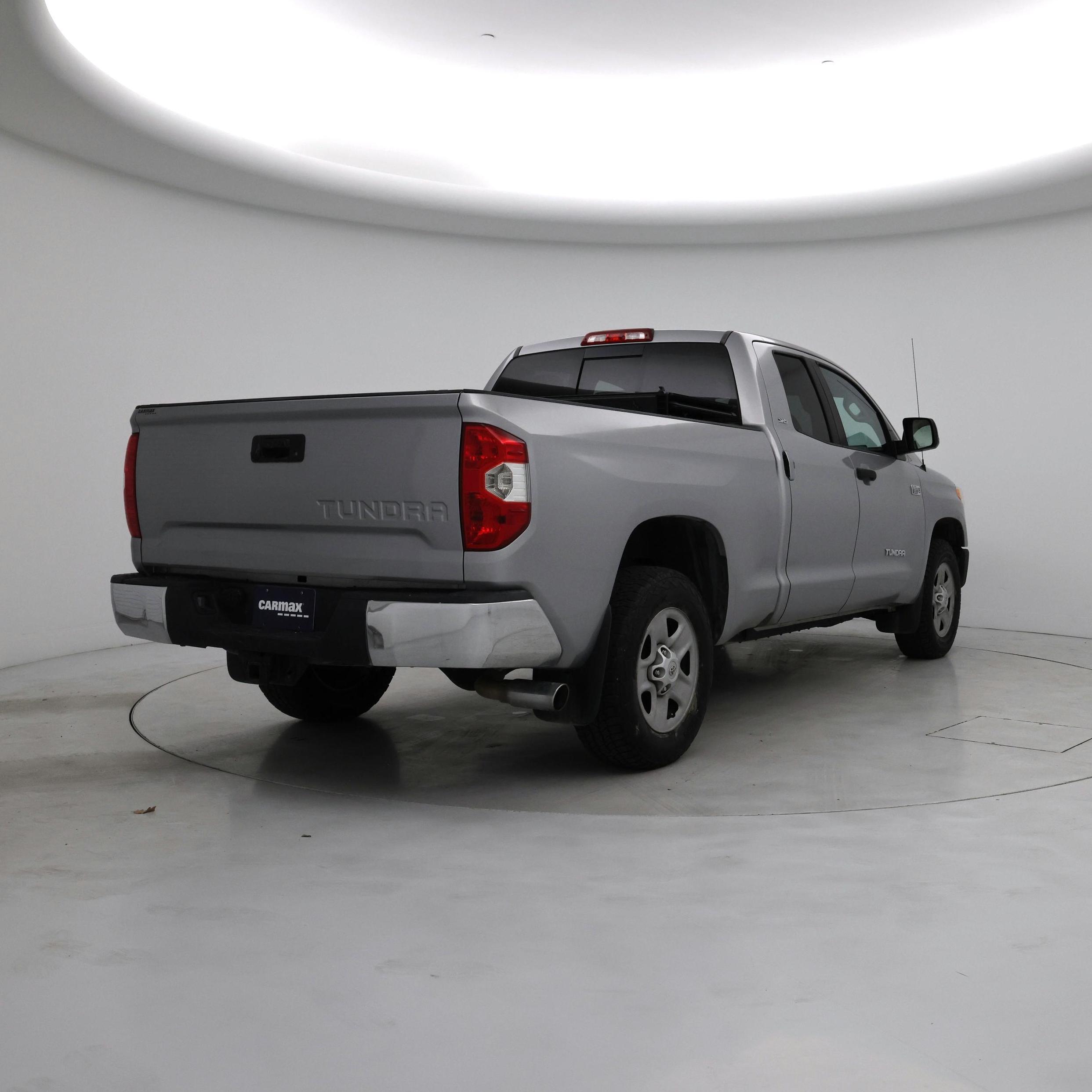Thumbnail: 2017 Toyota Tundra - 8