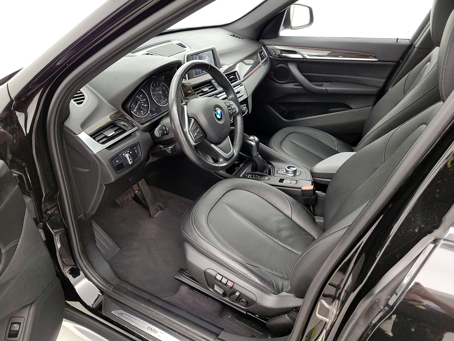 Thumbnail: 2017 BMW X1 - 11