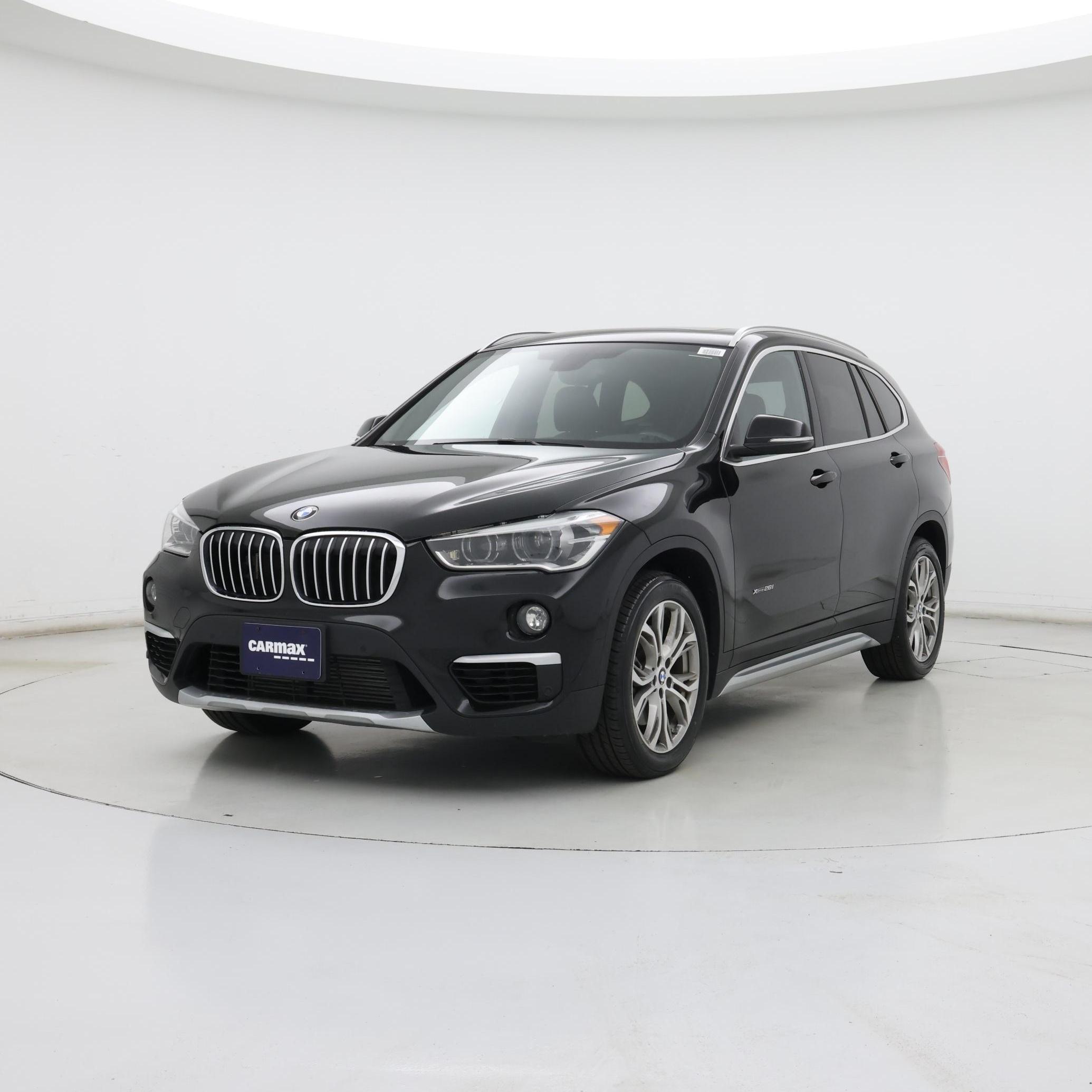Thumbnail: 2017 BMW X1 - 4