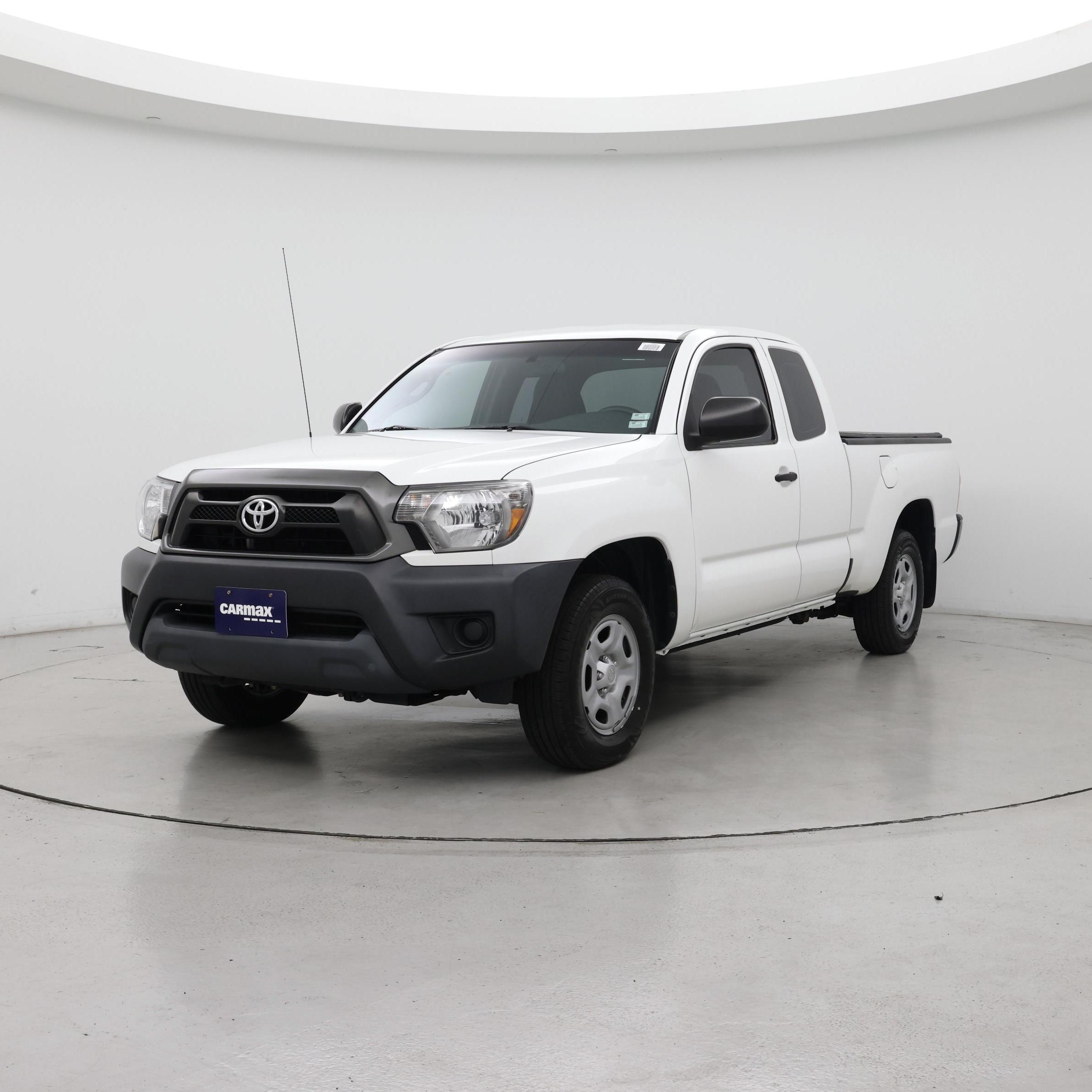 Thumbnail: 2015 Toyota Tacoma - 4