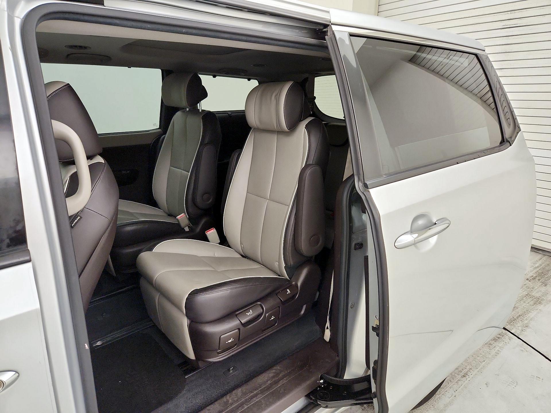 Thumbnail: 2016 Kia Sedona - 20