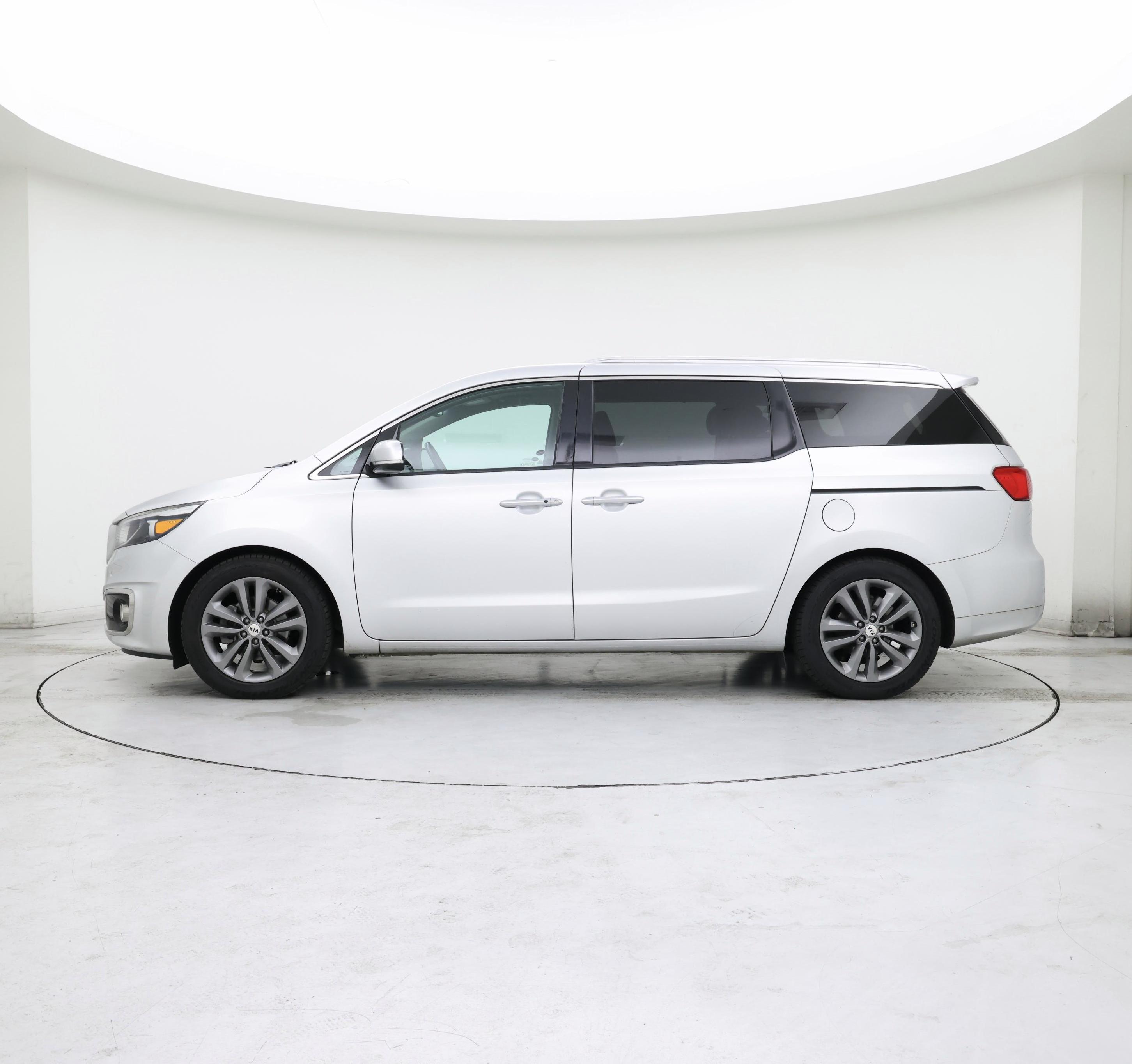 Thumbnail: 2016 Kia Sedona - 3