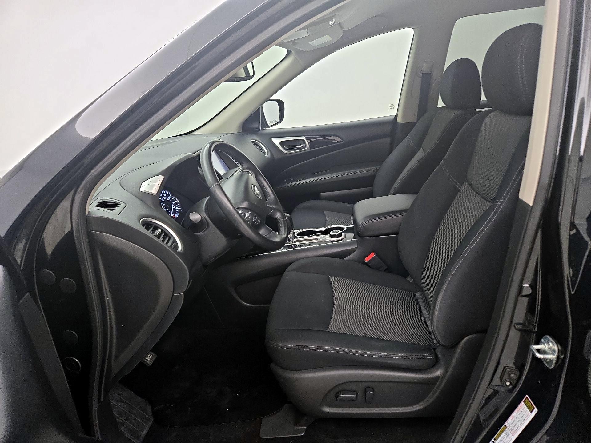 Thumbnail: 2019 Nissan Pathfinder - 11