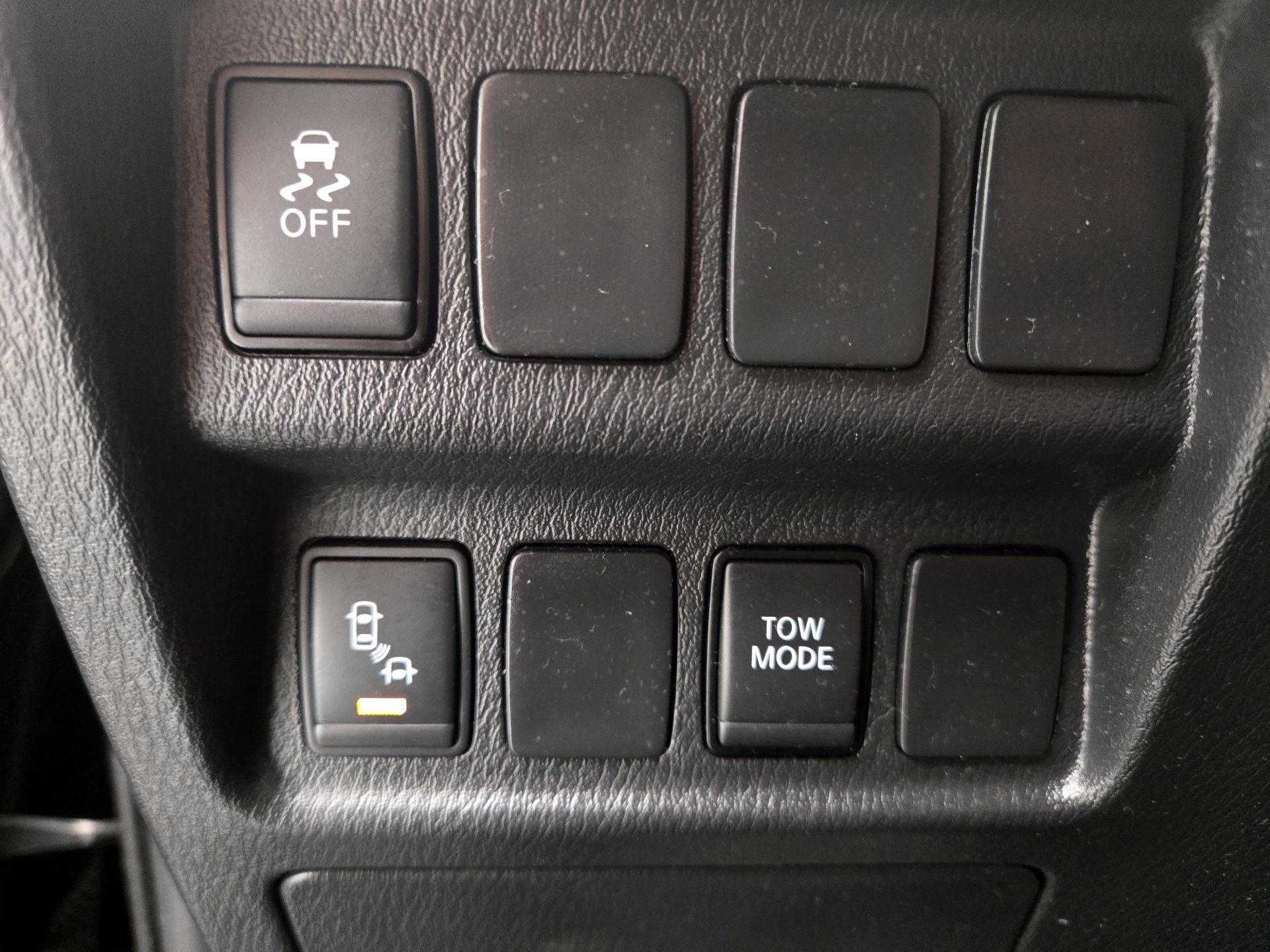 Thumbnail: 2019 Nissan Pathfinder - 13