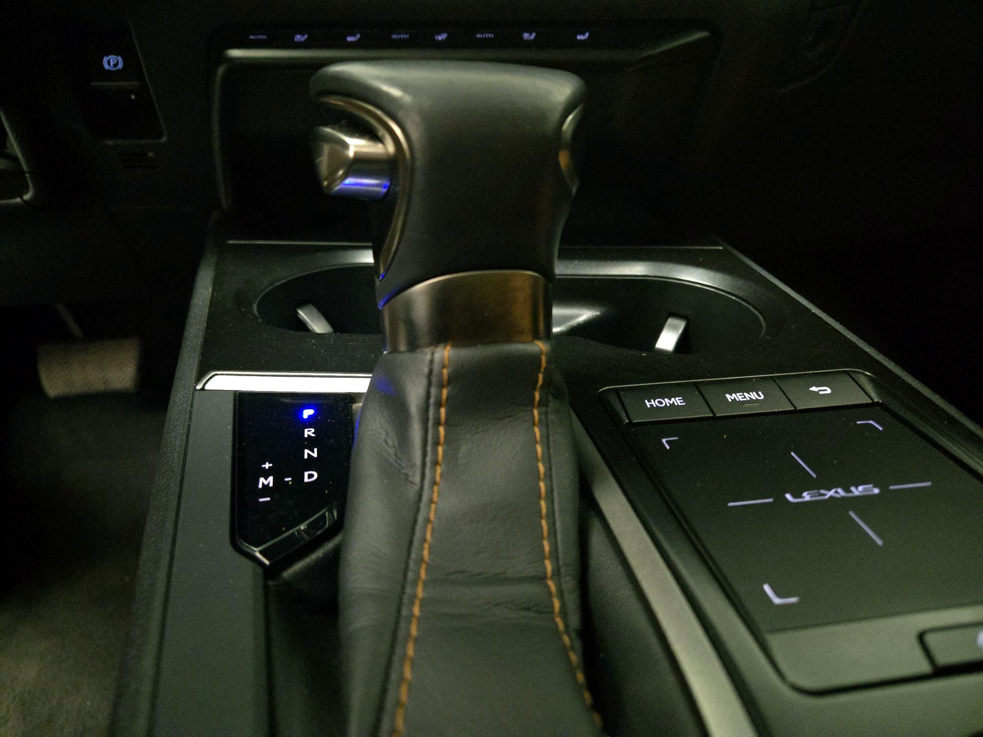 Thumbnail: 2019 Lexus UX - 17