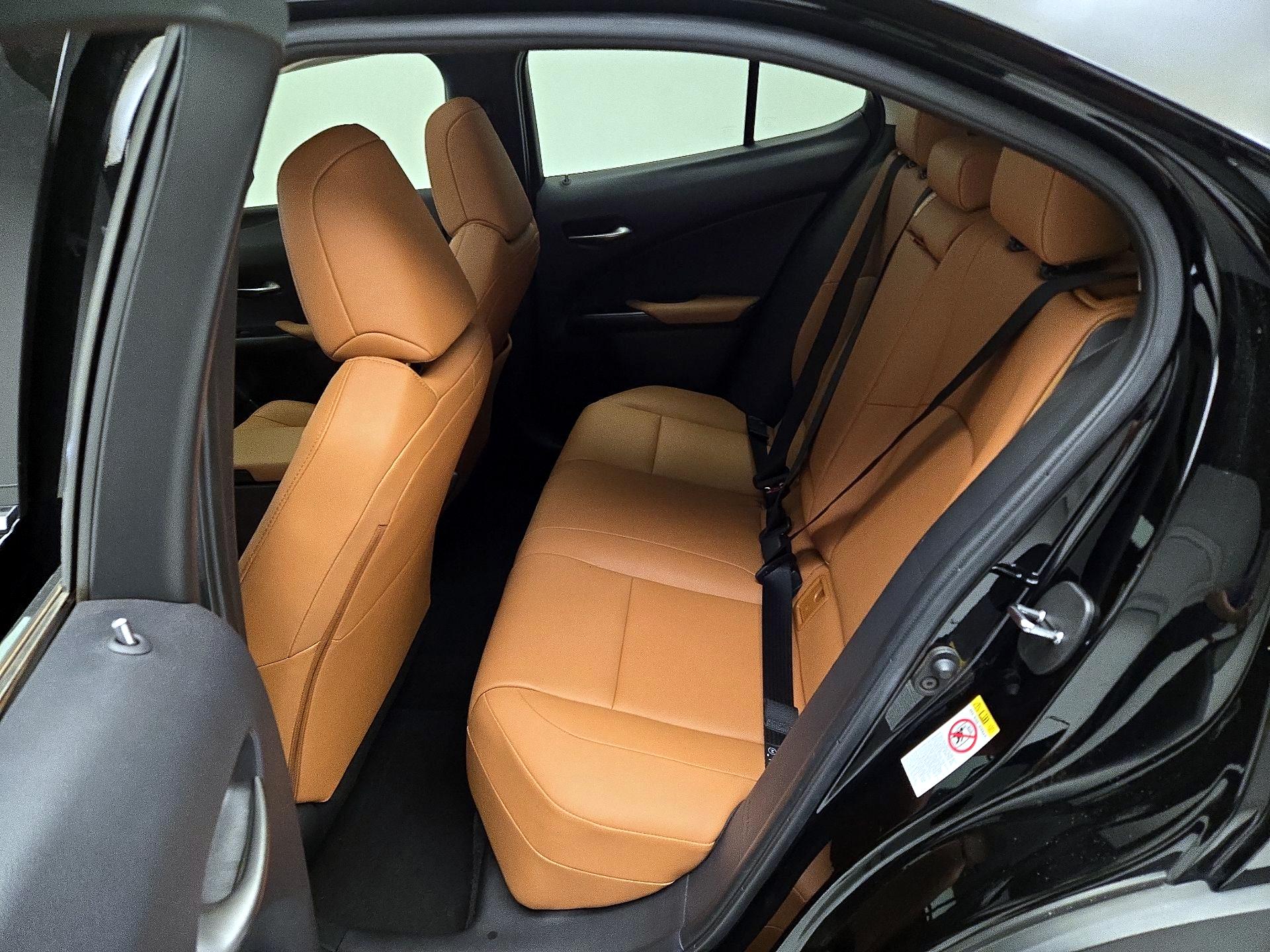 Thumbnail: 2019 Lexus UX - 20