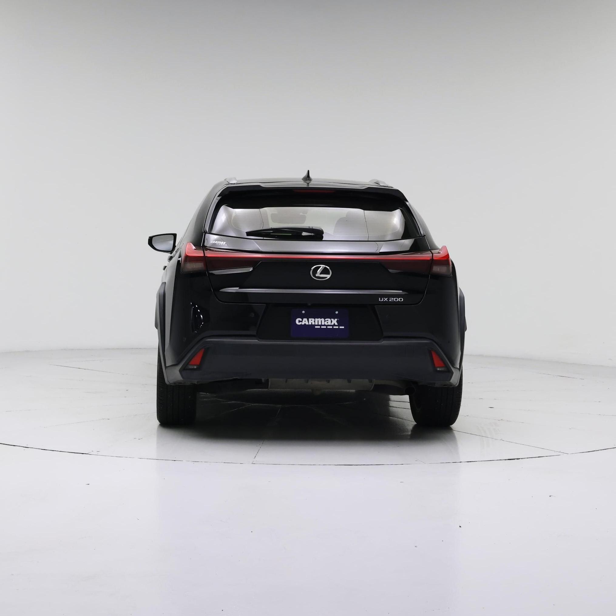 Thumbnail: 2019 Lexus UX - 6
