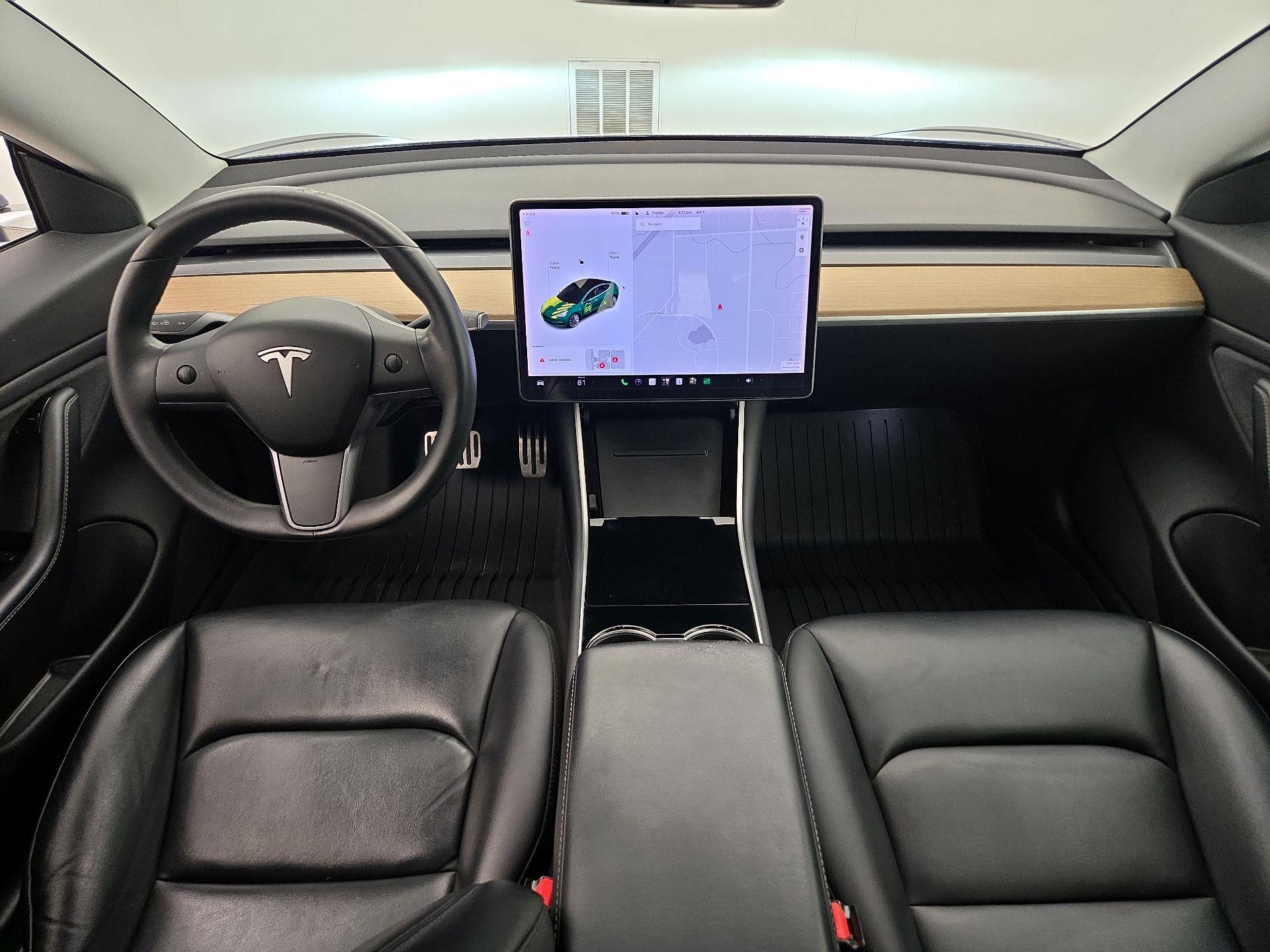 Thumbnail: 2020 Tesla Model 3 - 9