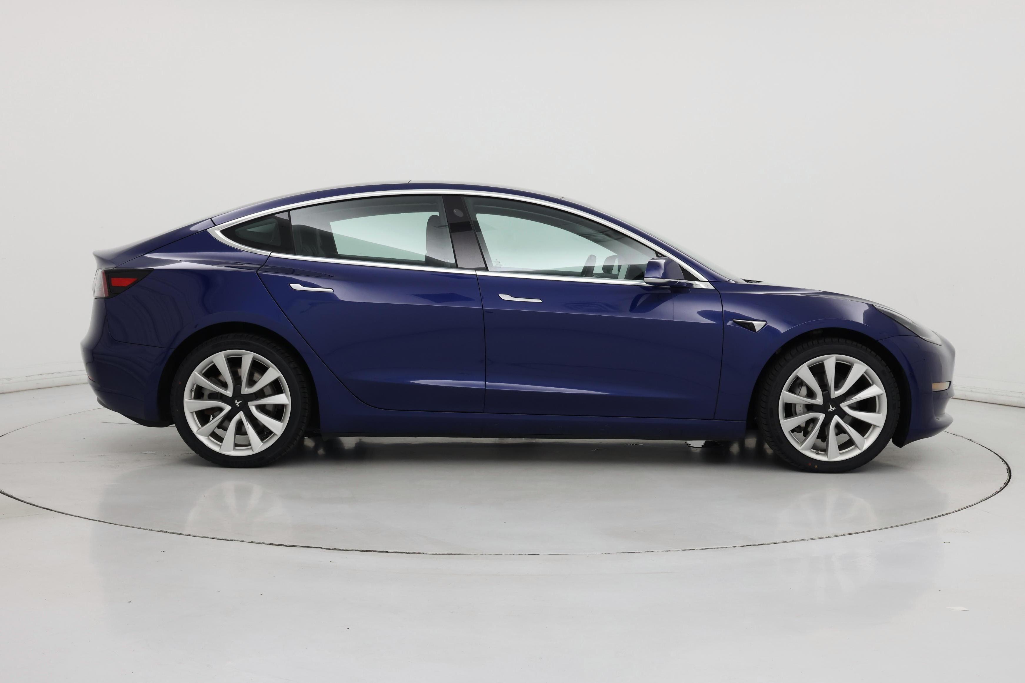 Thumbnail: 2020 Tesla Model 3 - 7