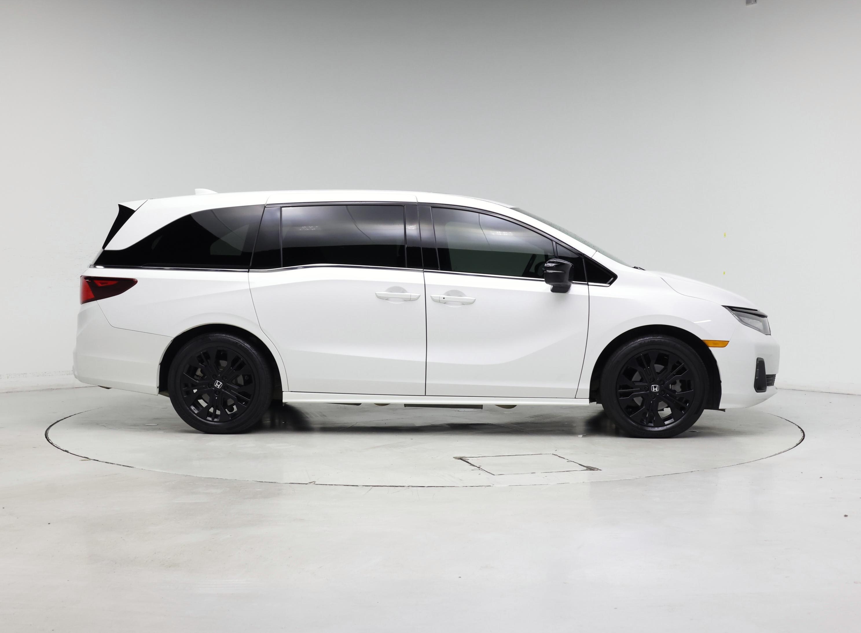 Thumbnail: 2025 Honda Odyssey - 7