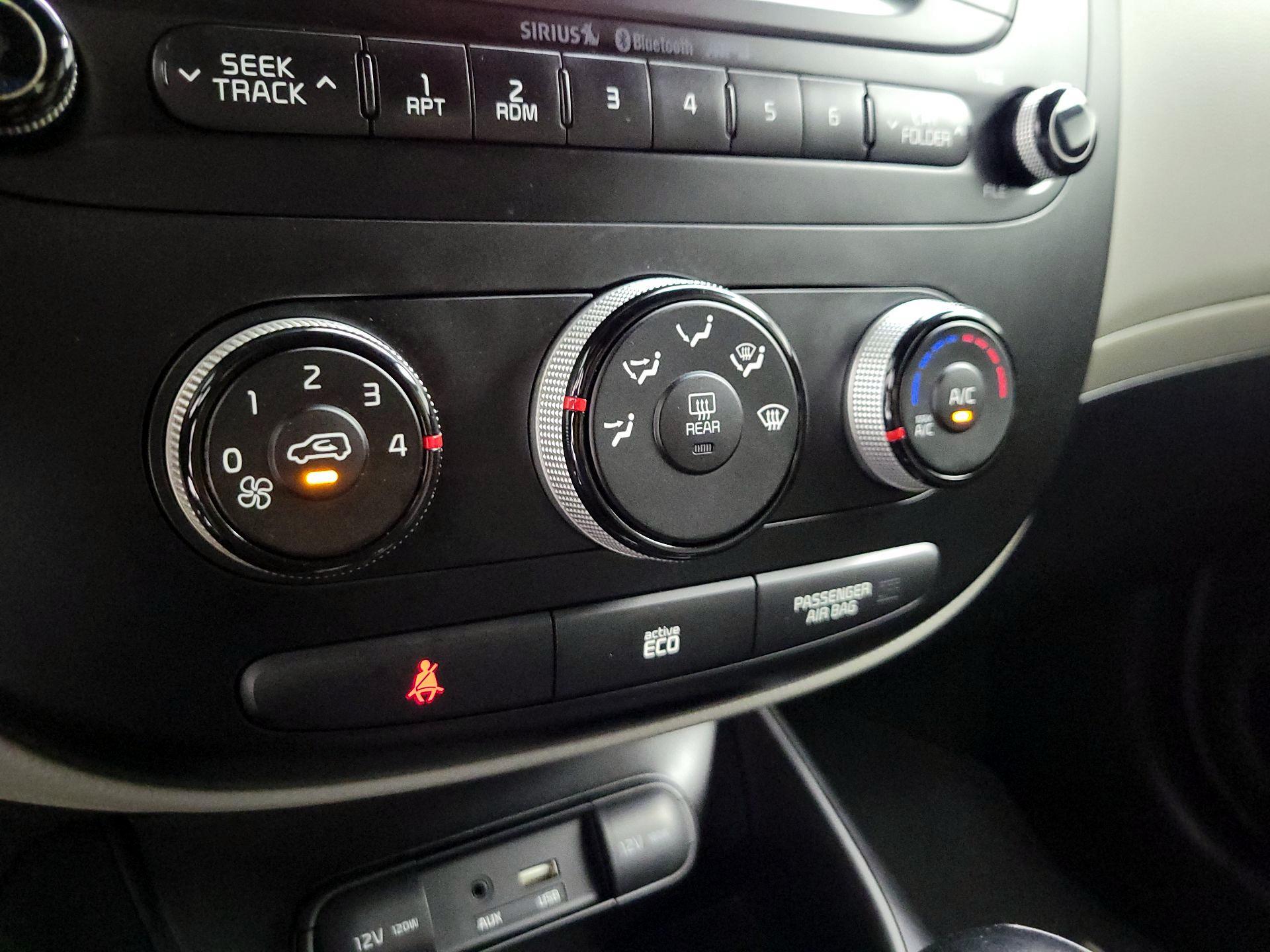Thumbnail: 2015 Kia Soul - 14