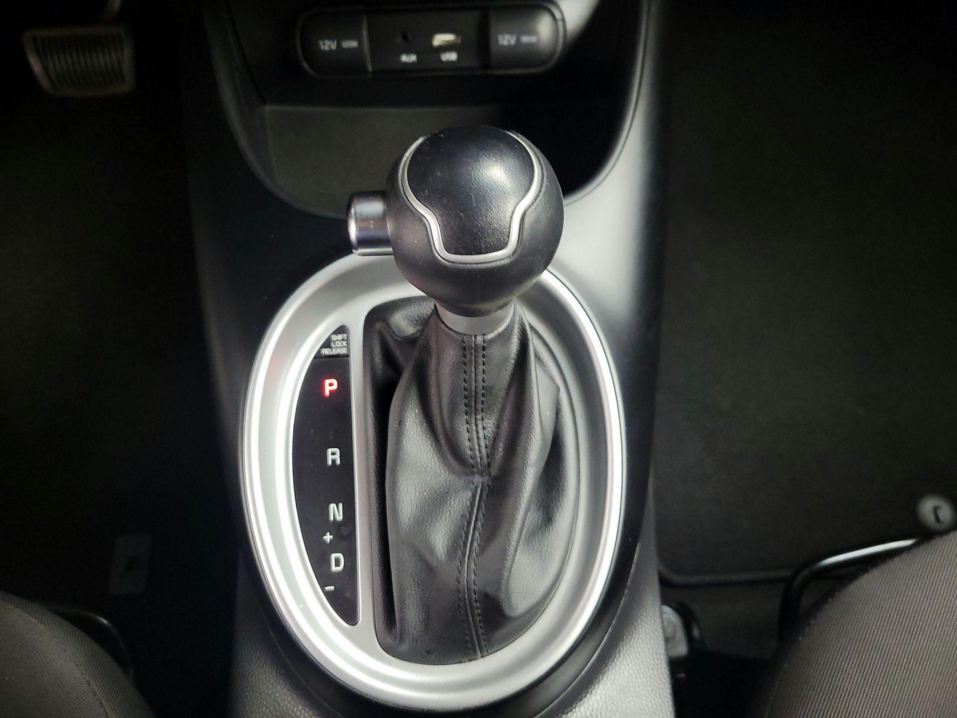 Thumbnail: 2015 Kia Soul - 15