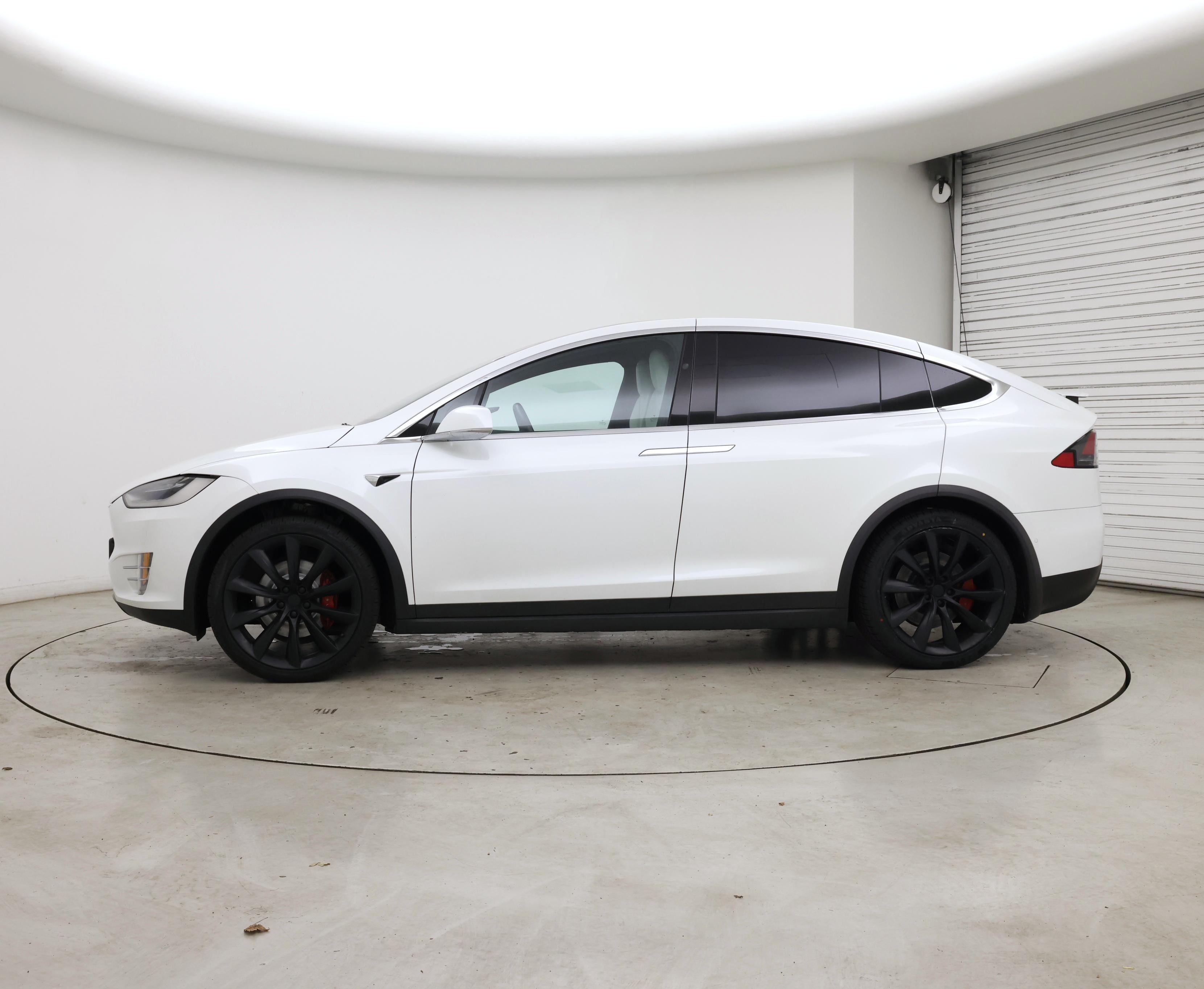 Thumbnail: 2020 Tesla Model X - 3