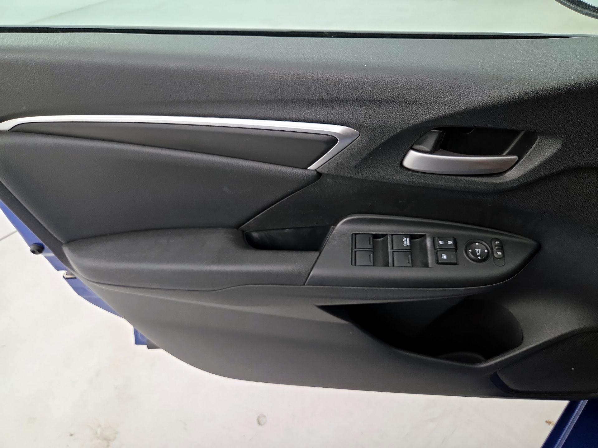 Thumbnail: 2015 Honda Fit - 12