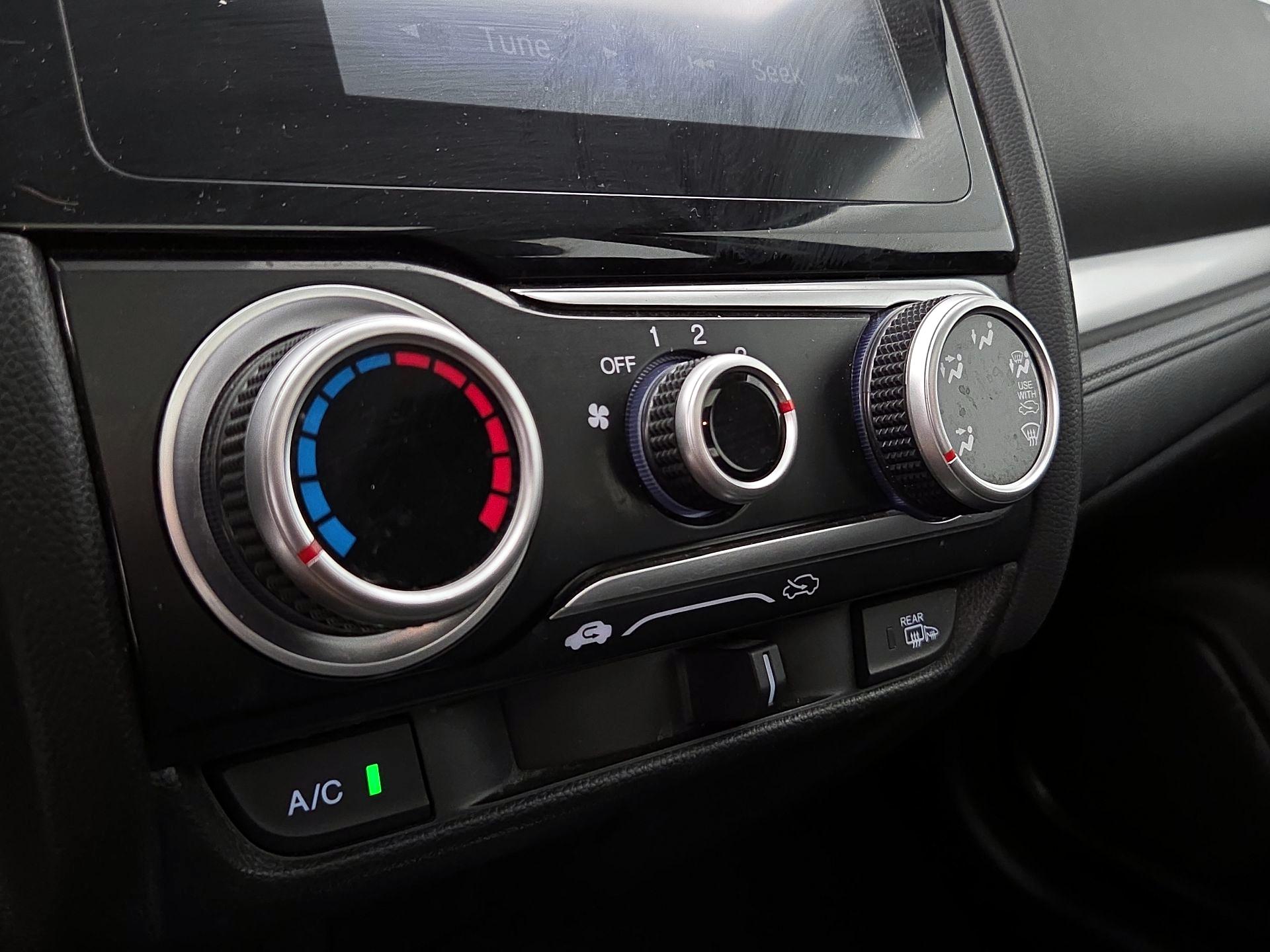 Thumbnail: 2015 Honda Fit - 16