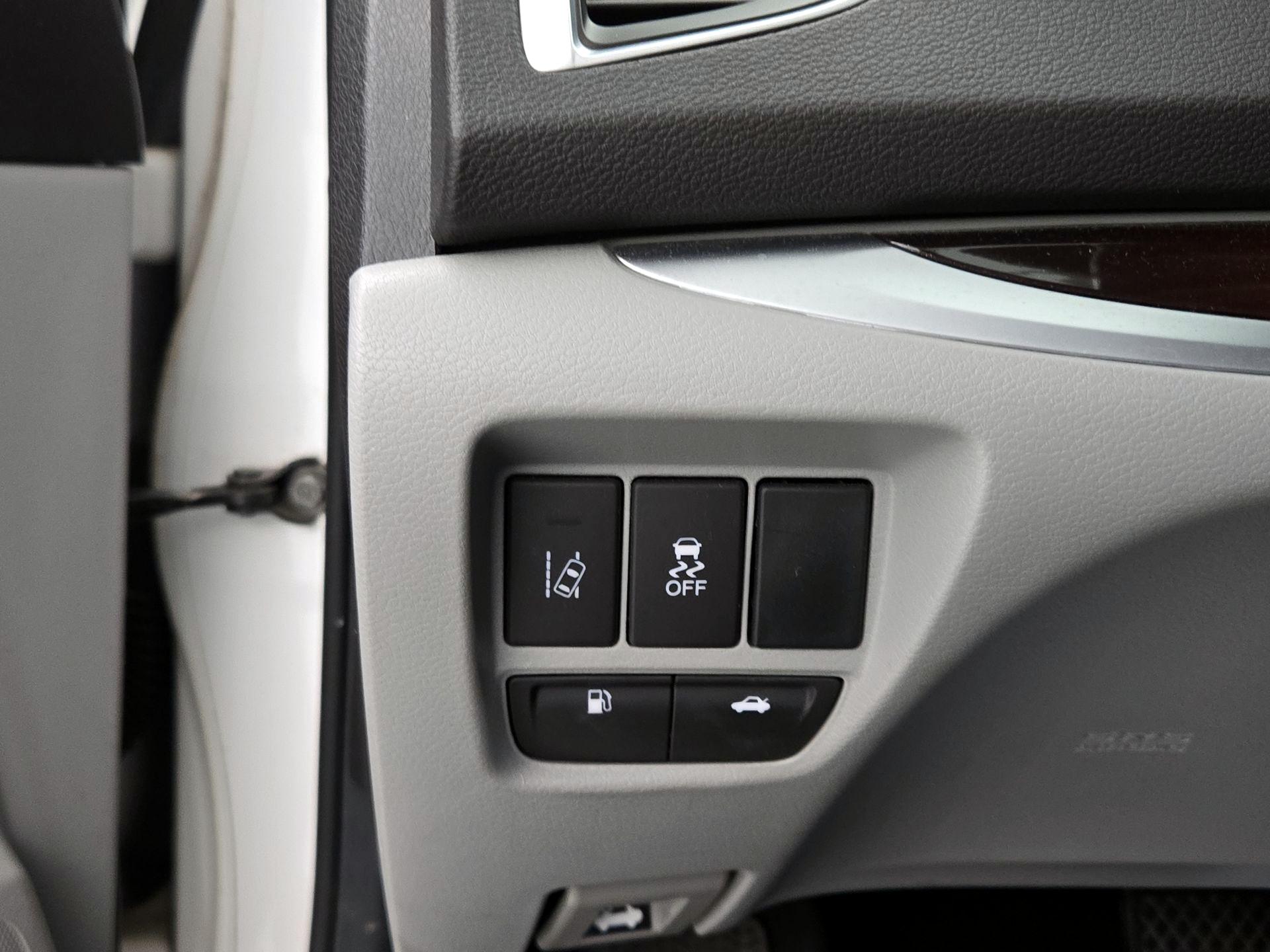 Thumbnail: 2015 Acura TLX - 13