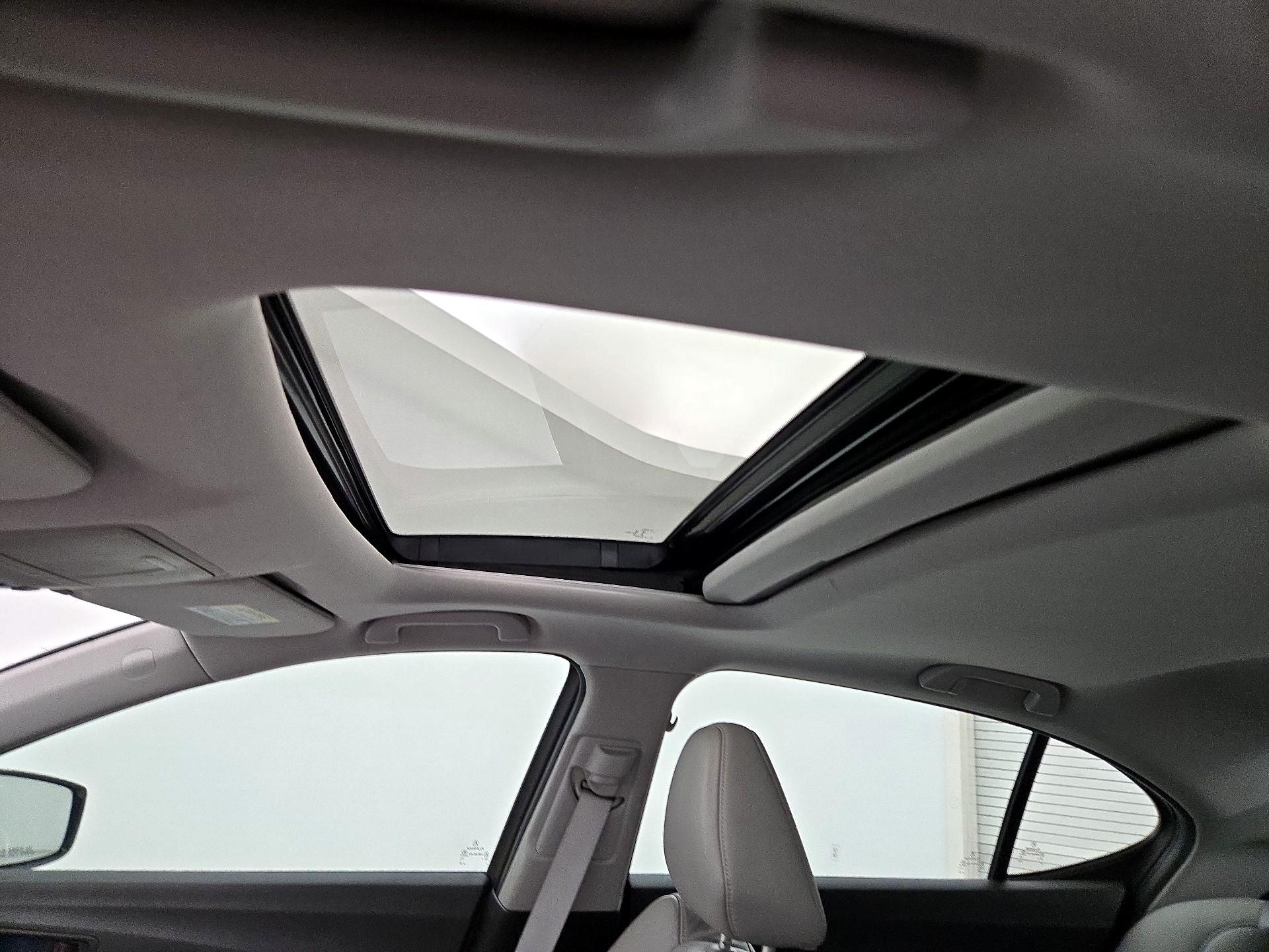 Thumbnail: 2015 Acura TLX - 20