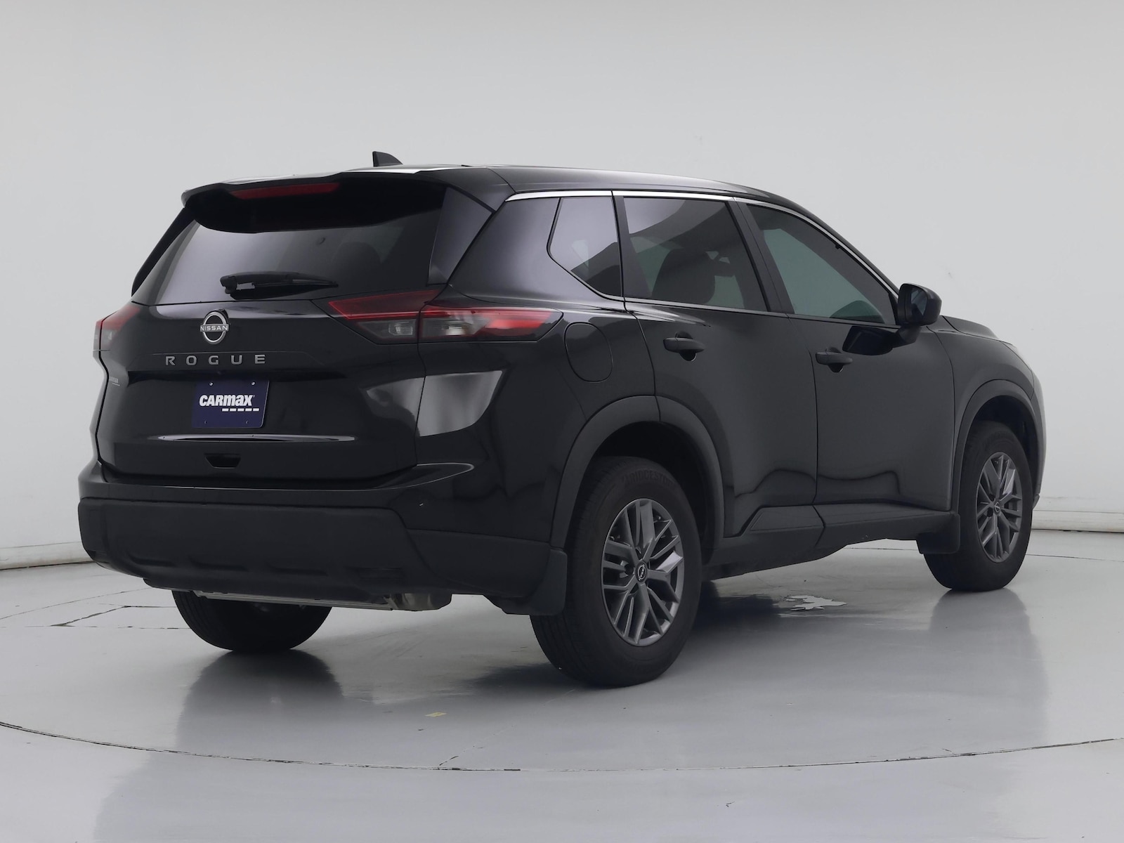 2025 Nissan Rogue S - Photo 9