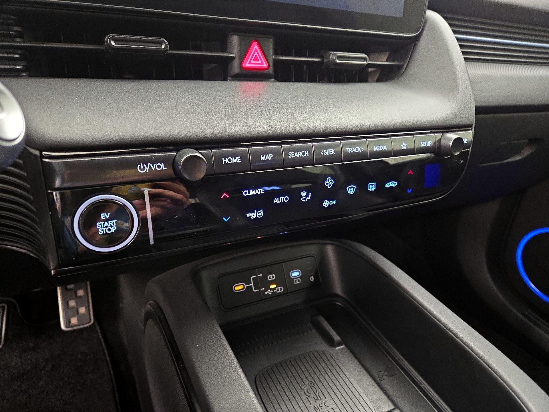 Thumbnail: 2025 Hyundai Ioniq 5 - 17
