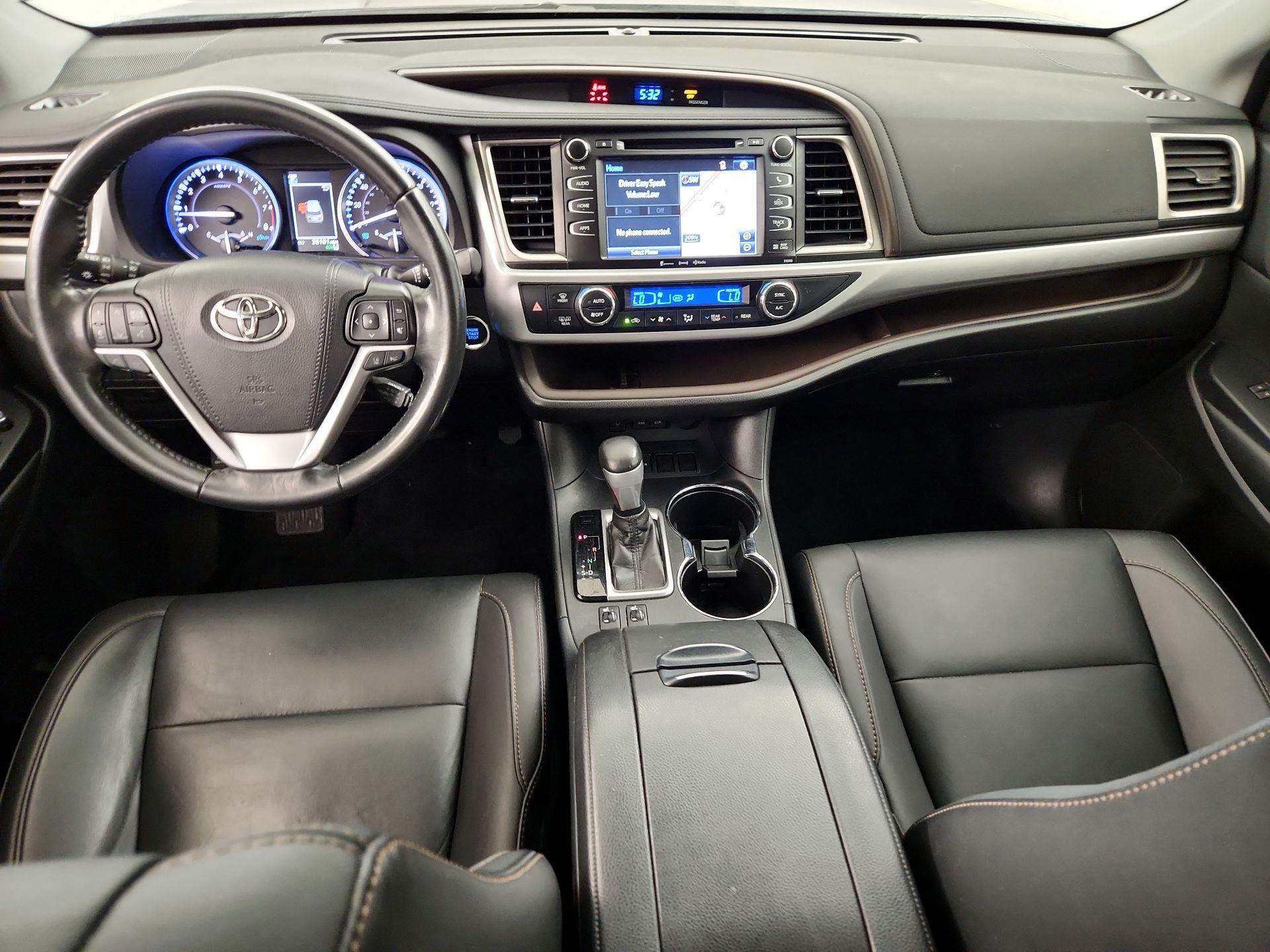 Thumbnail: 2019 Toyota Highlander - 9
