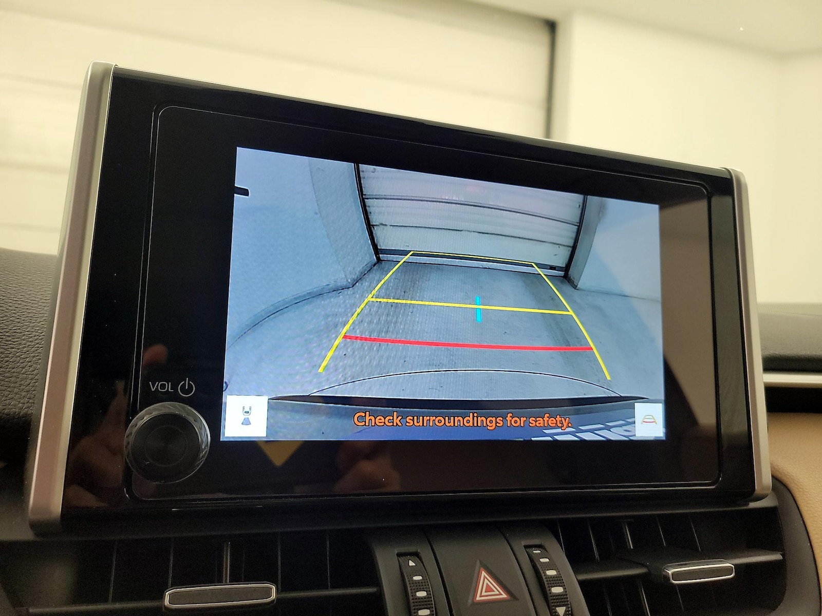 2025 Toyota RAV4 XLE Premium - Photo 15