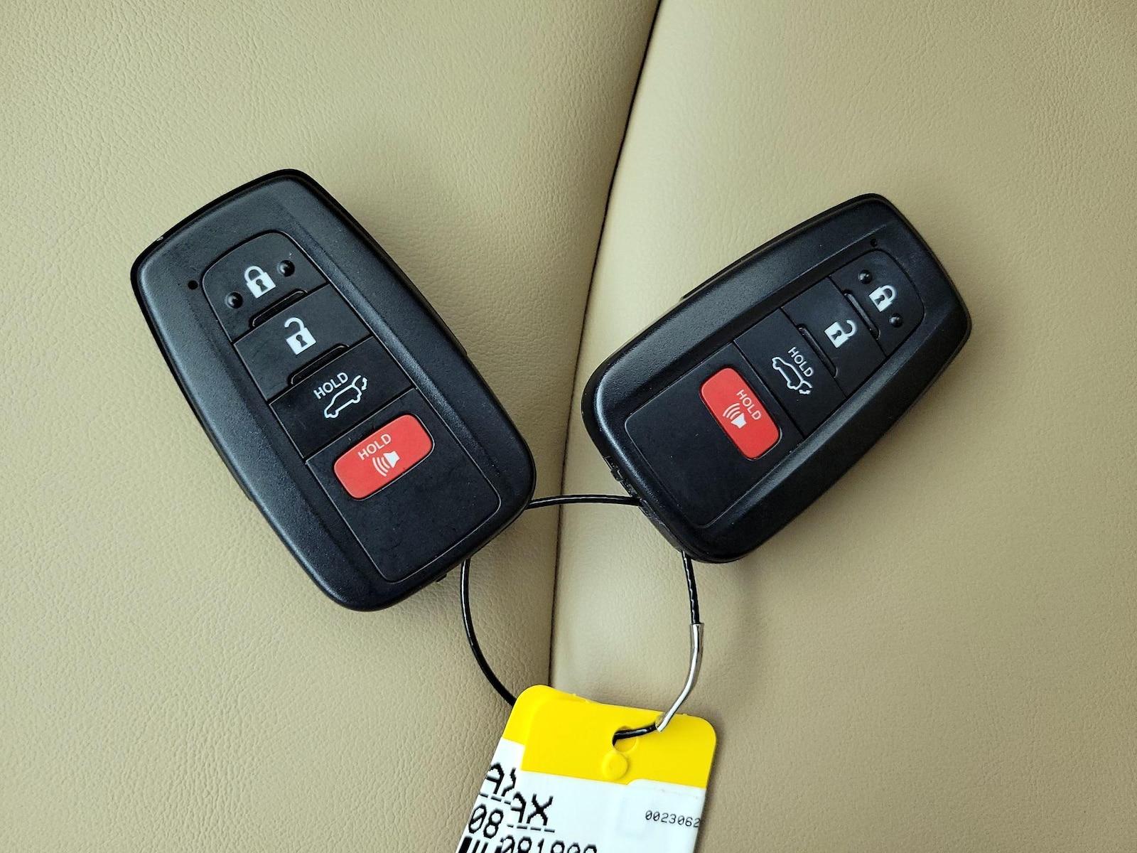 2025 Toyota RAV4 XLE Premium - Photo 24