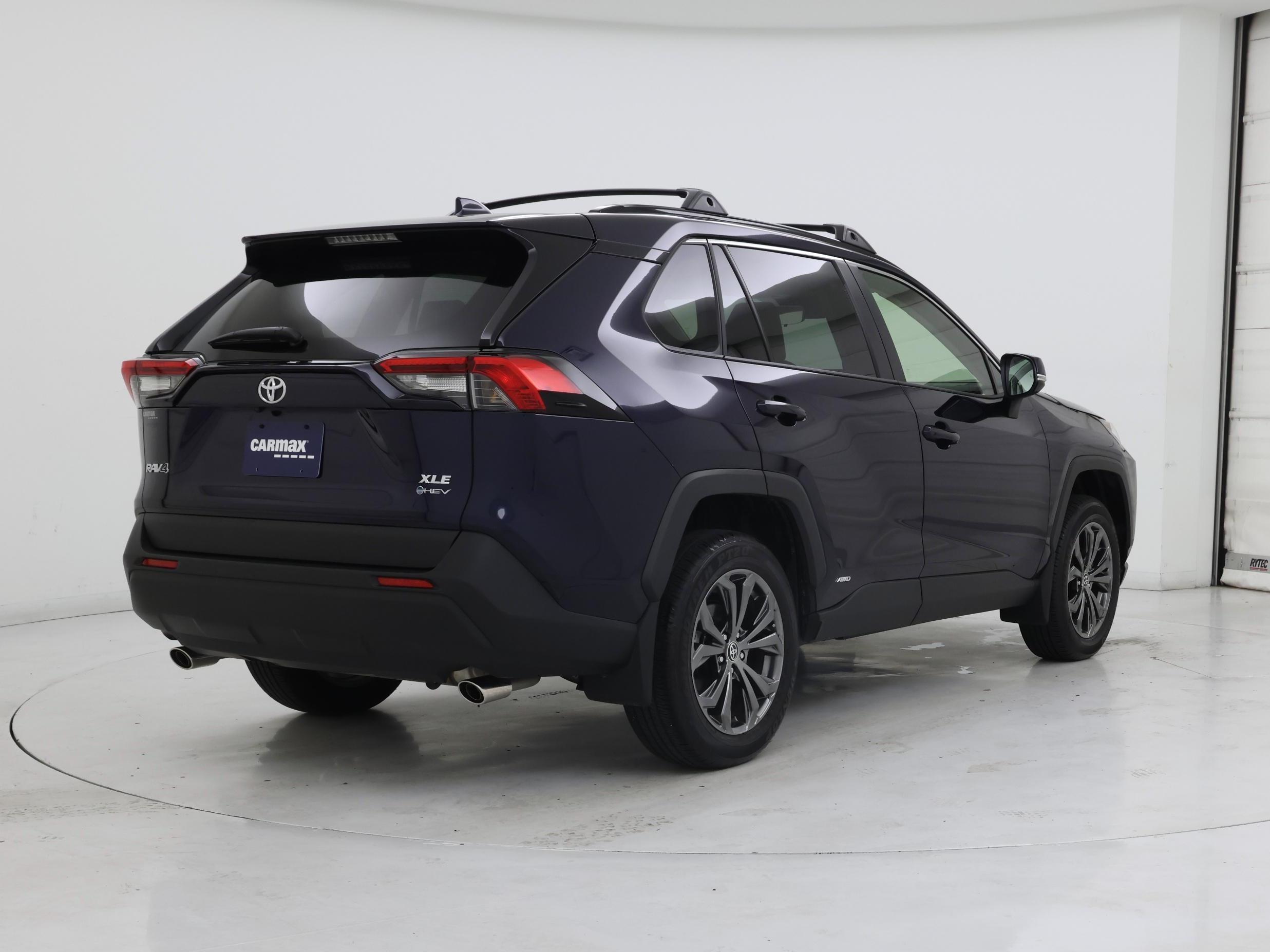 Thumbnail: 2025 Toyota RAV4 - 8