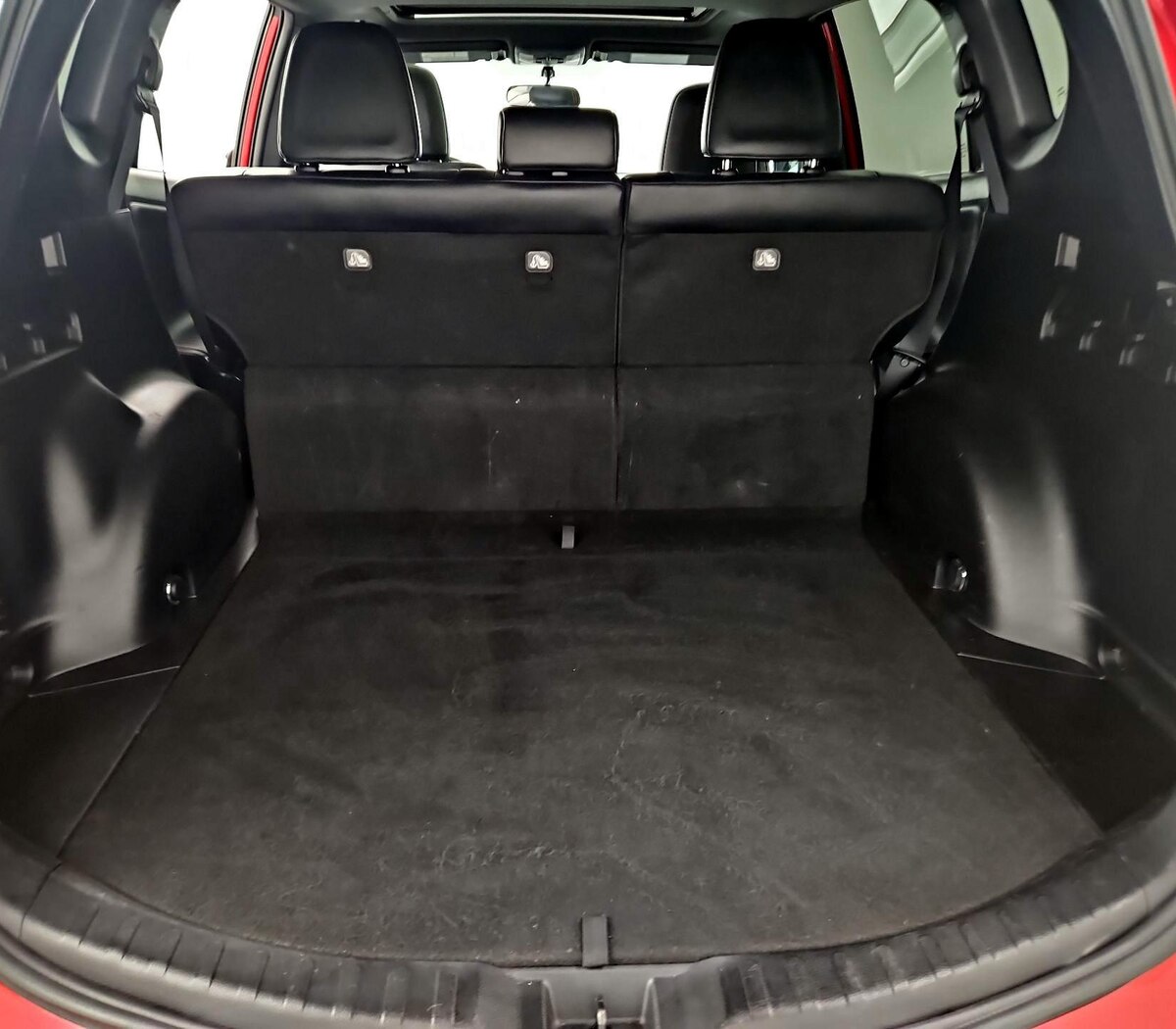 Trunk/Cargo (Seats Up)