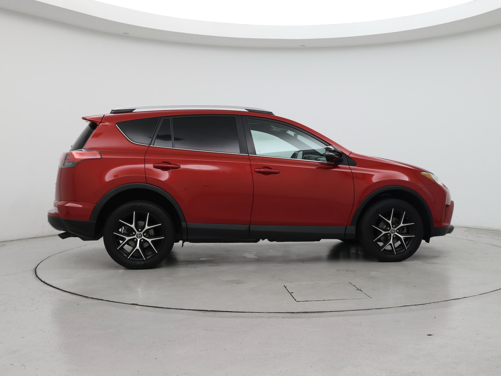 2016 Toyota RAV4 SE - Photo 8