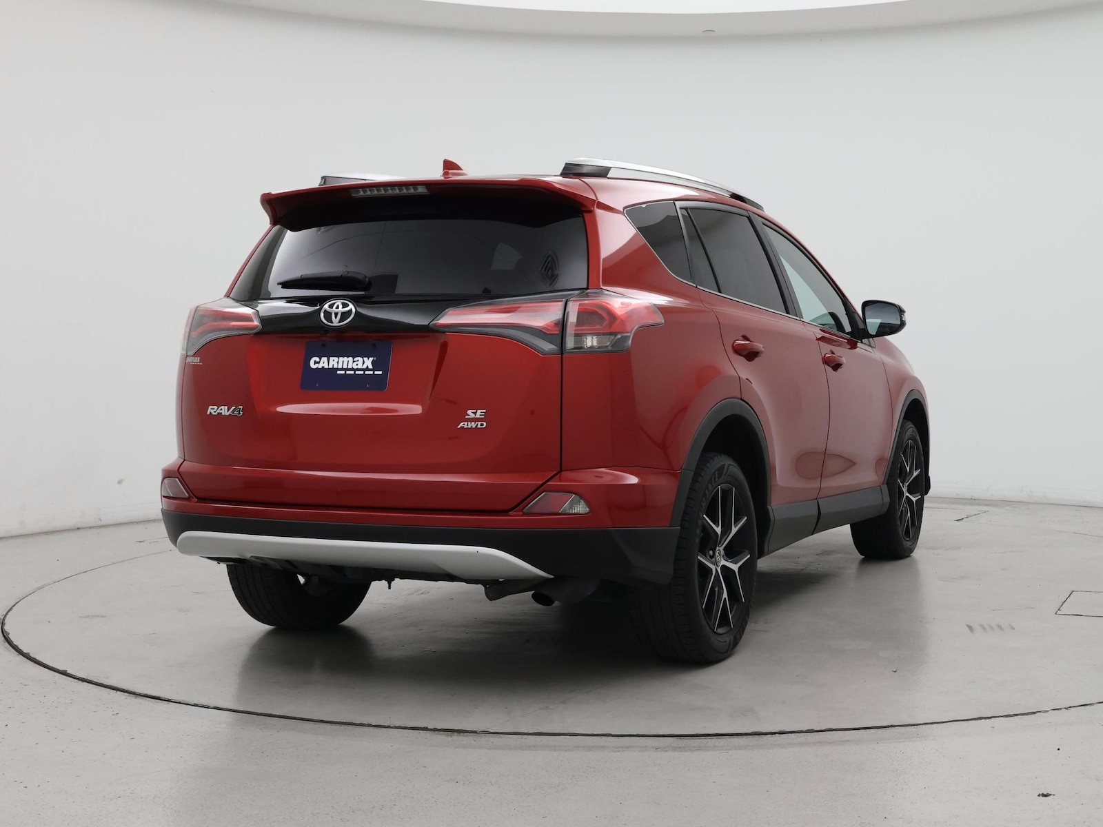 2016 Toyota RAV4 SE - Photo 9
