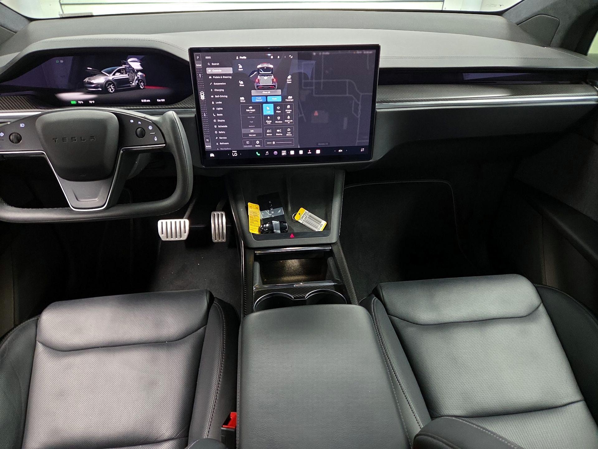 Thumbnail: 2022 Tesla Model X - 9