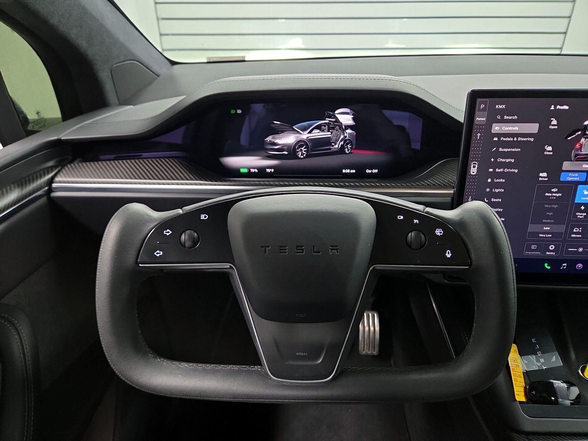 Thumbnail: 2022 Tesla Model X - 10