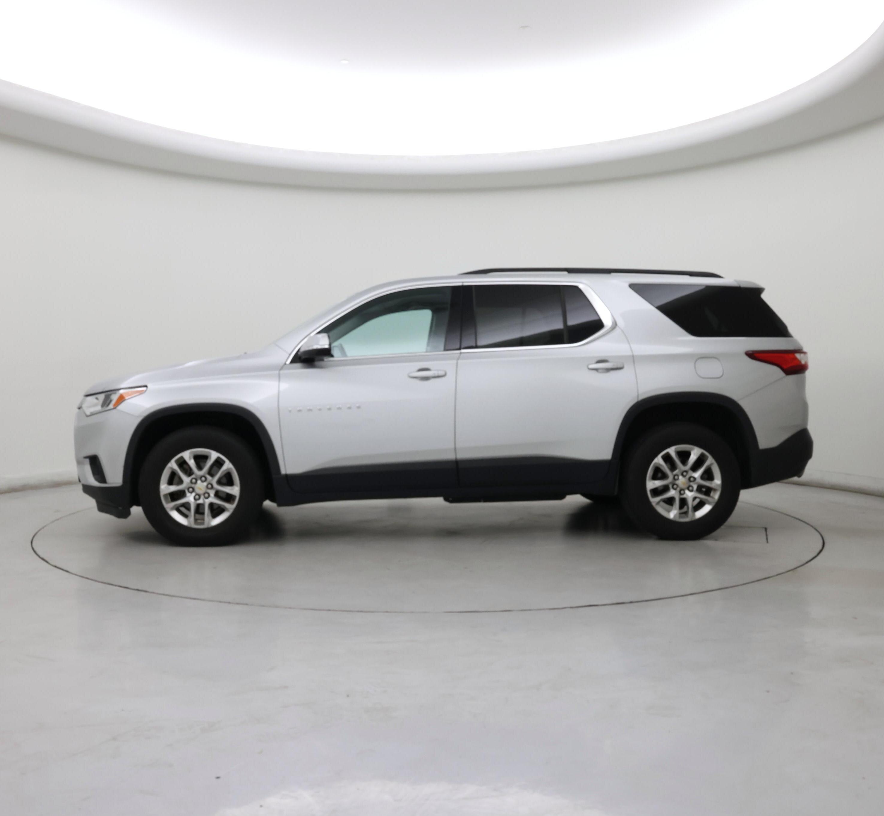 Thumbnail: 2020 Chevrolet Traverse - 3