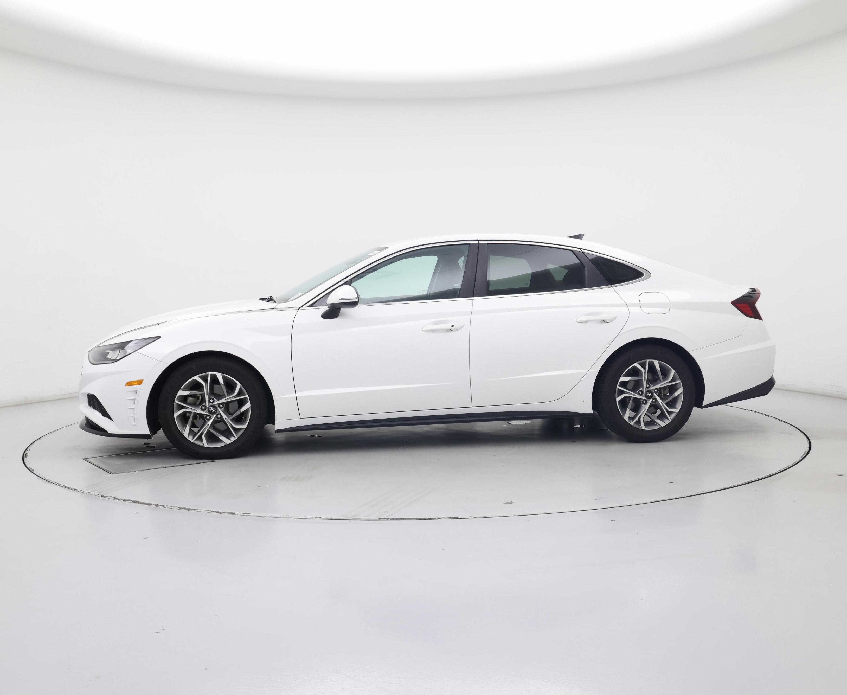 Thumbnail: 2022 Hyundai Sonata - 3
