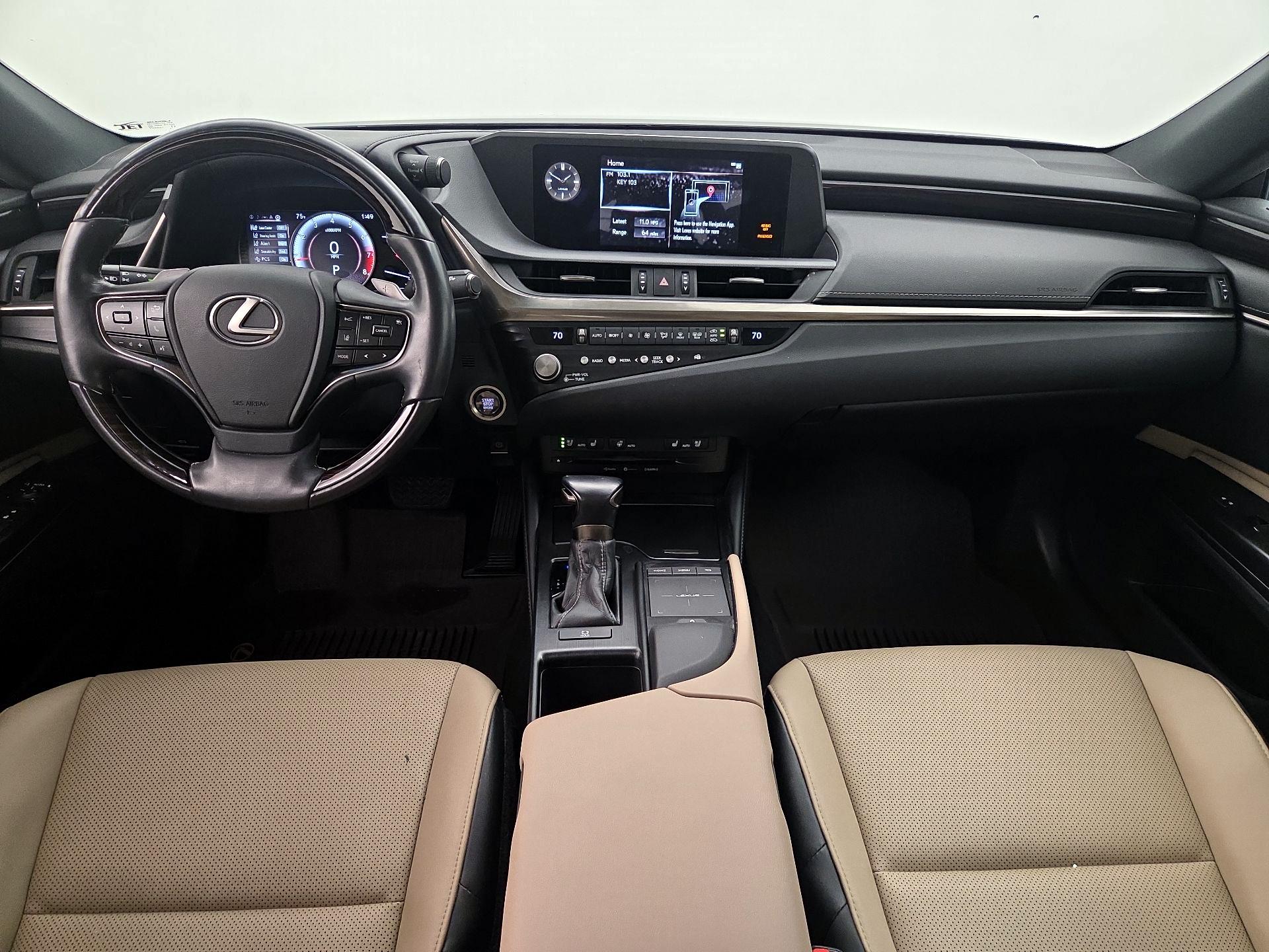 Thumbnail: 2021 Lexus ES - 9