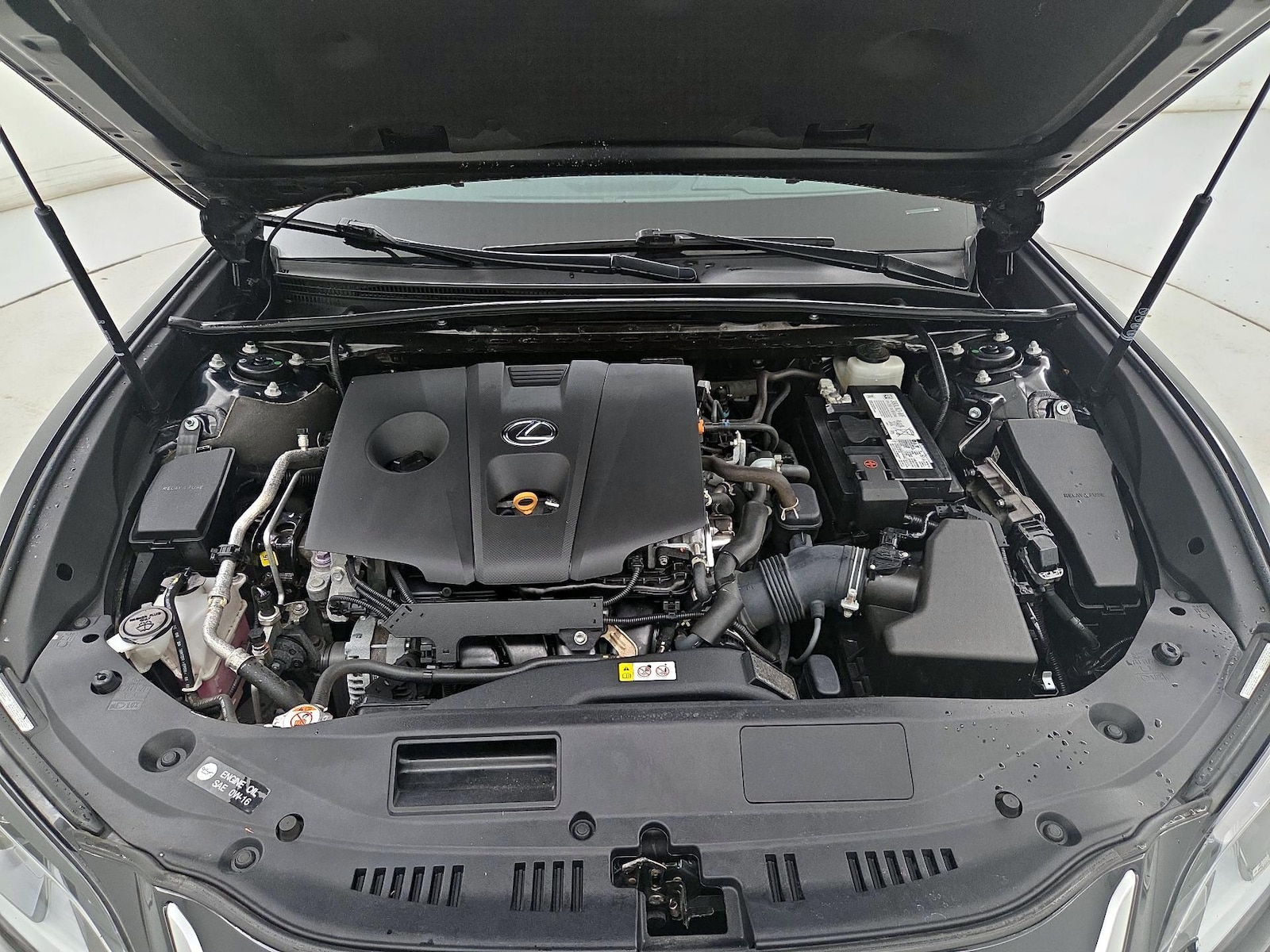 2021 Lexus ES 250 - Photo 23