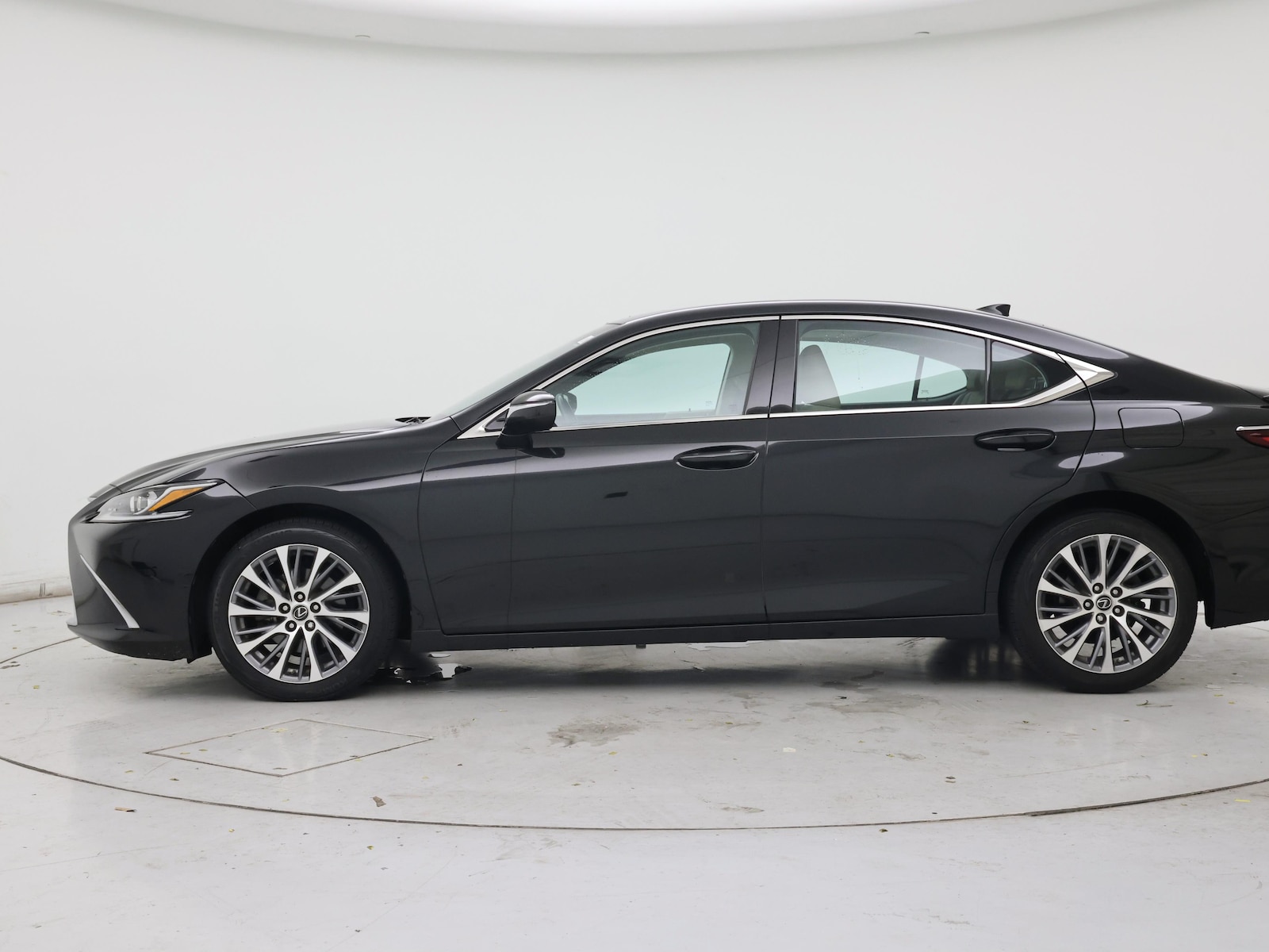 2021 Lexus ES 250 - Photo 4