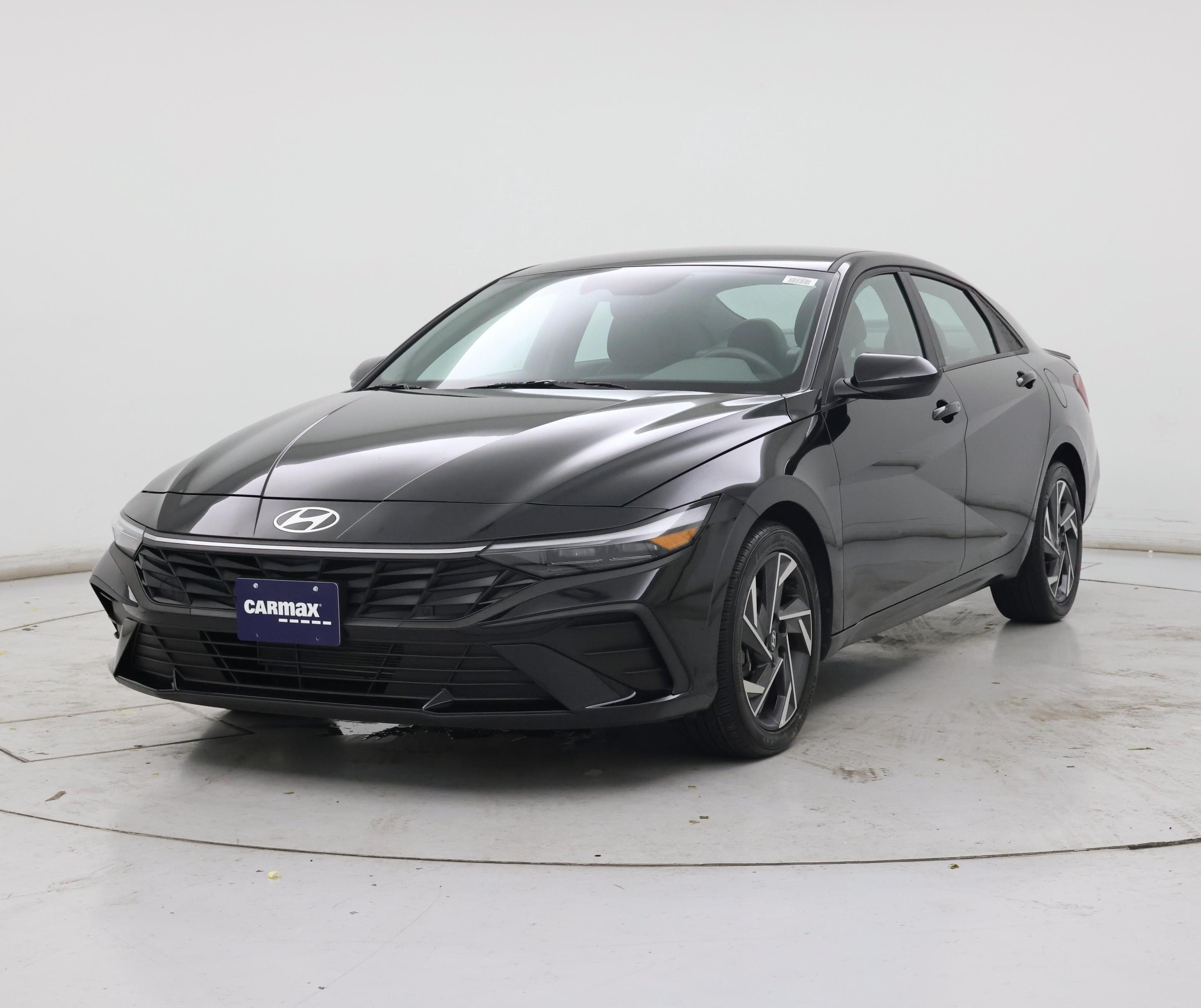 Thumbnail: 2025 Hyundai Elantra - 4